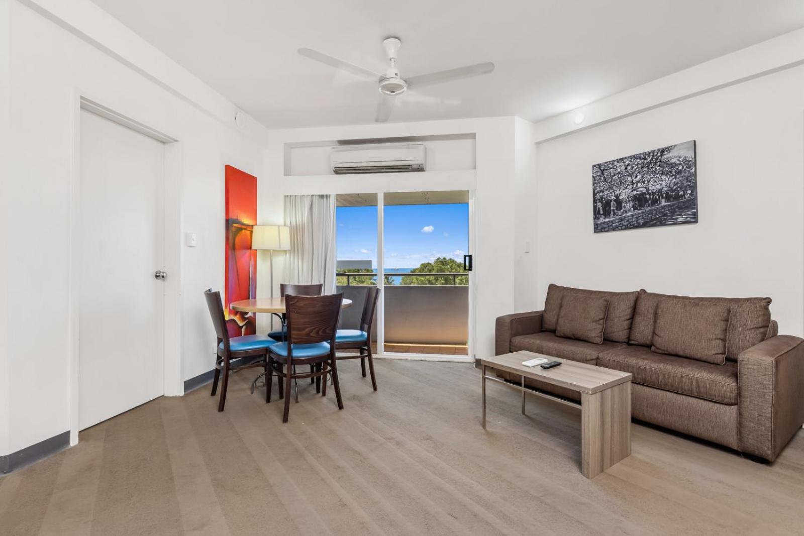 Two-Bedroom Apartment with Harbor View thumbnail 6