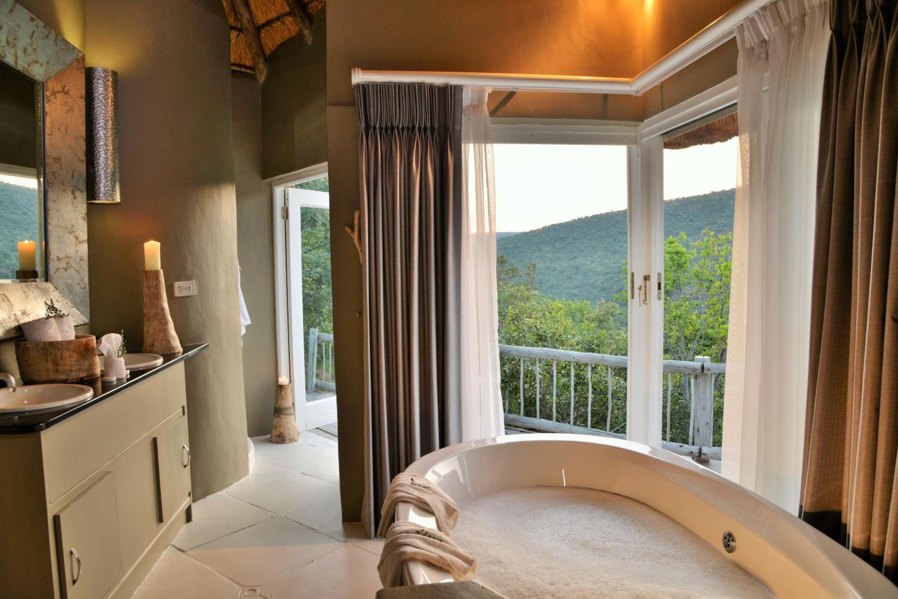 Luxury Suite with 2 Game Drives photo 2