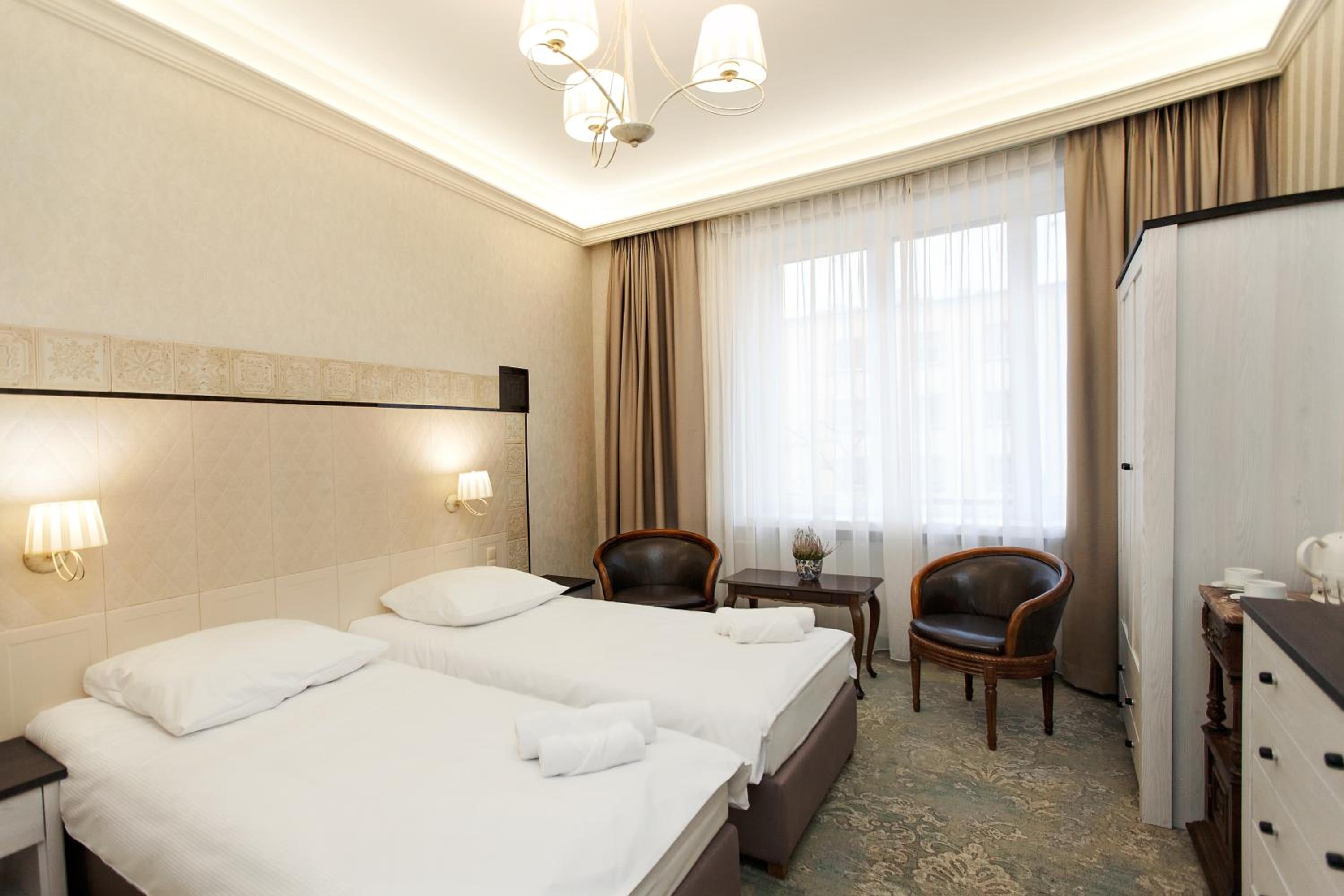 Twin Room - Photo 1