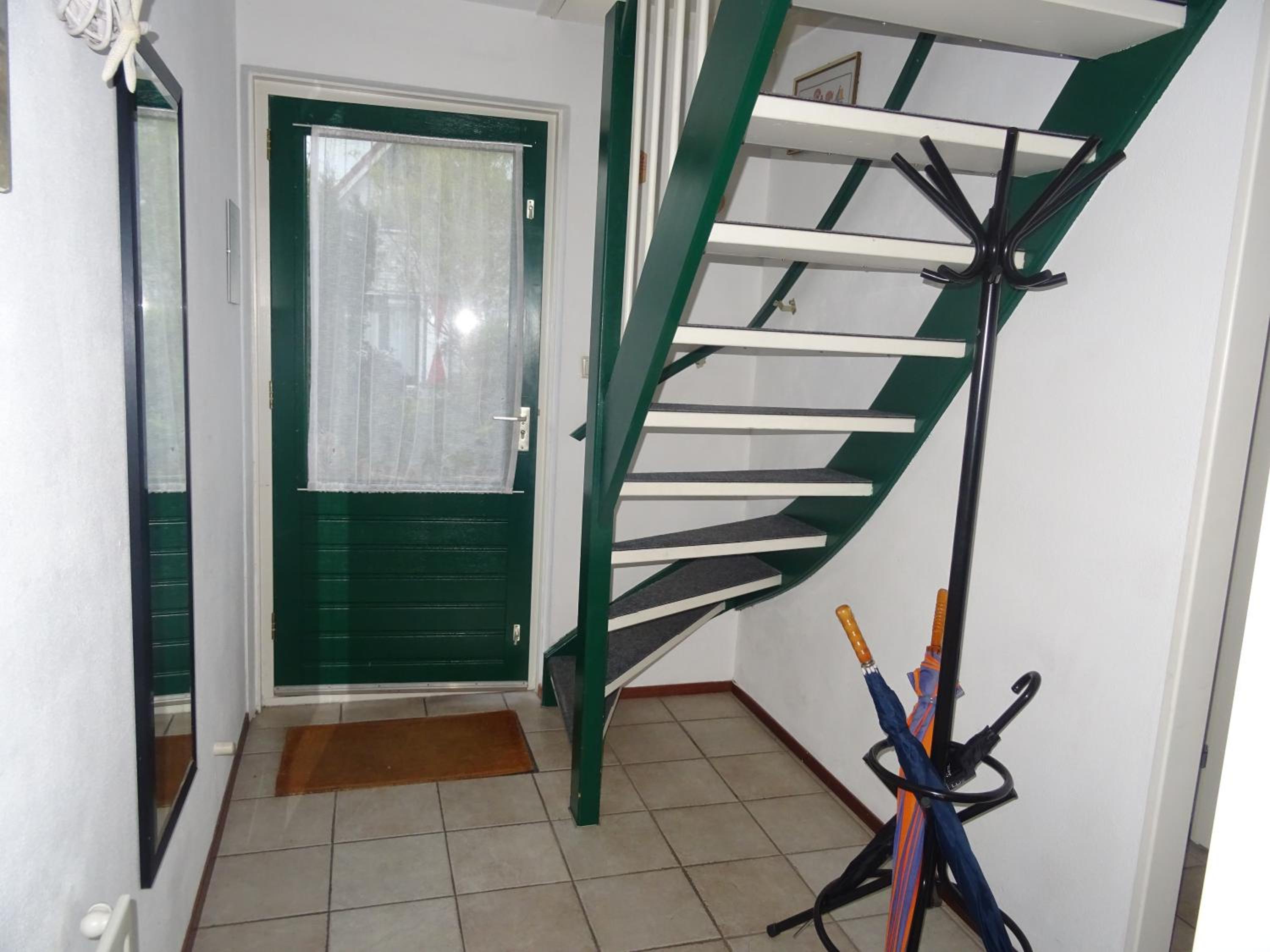 Three-Bedroom House - Photo 19