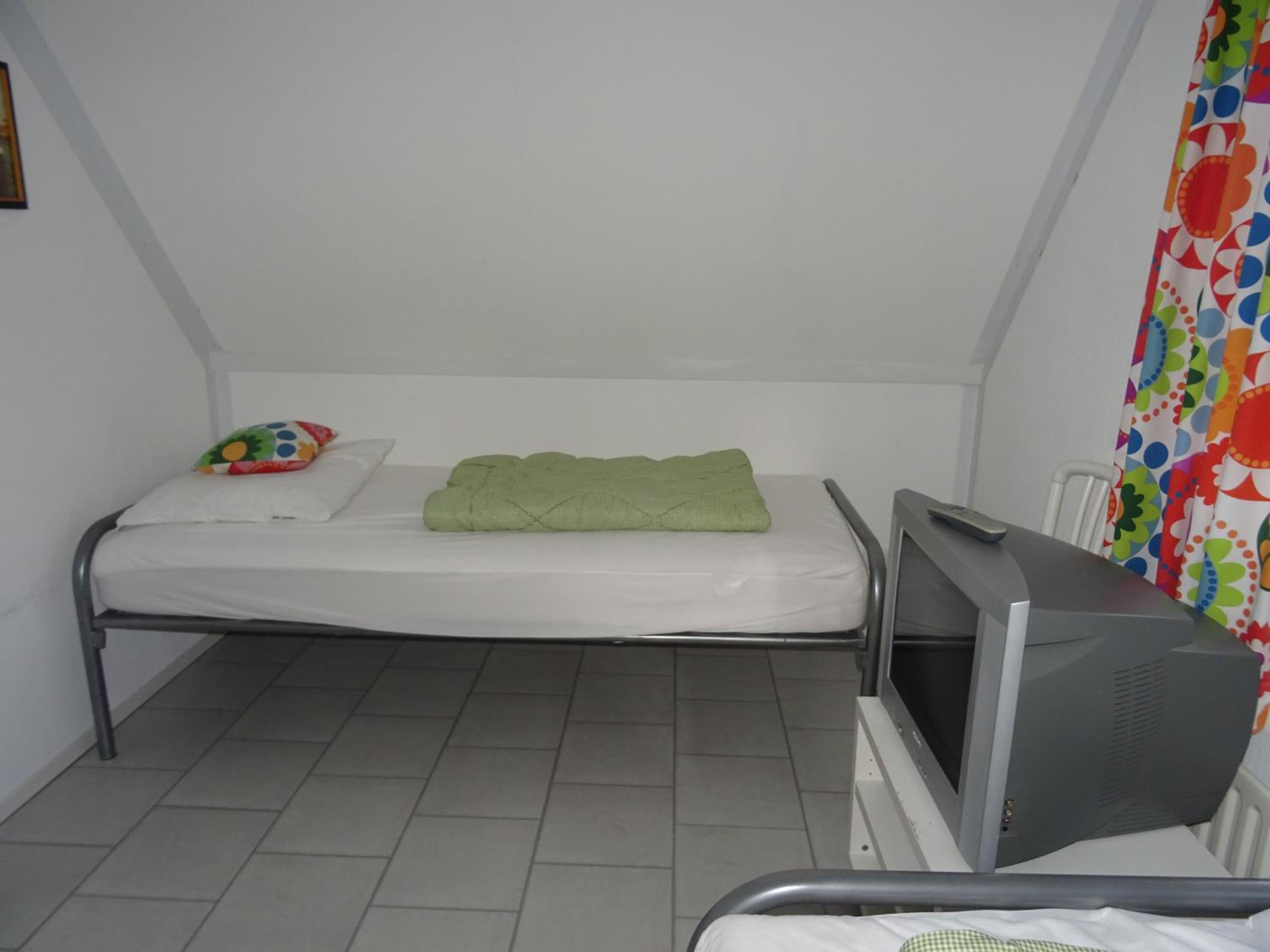 Three-Bedroom House - Photo 11