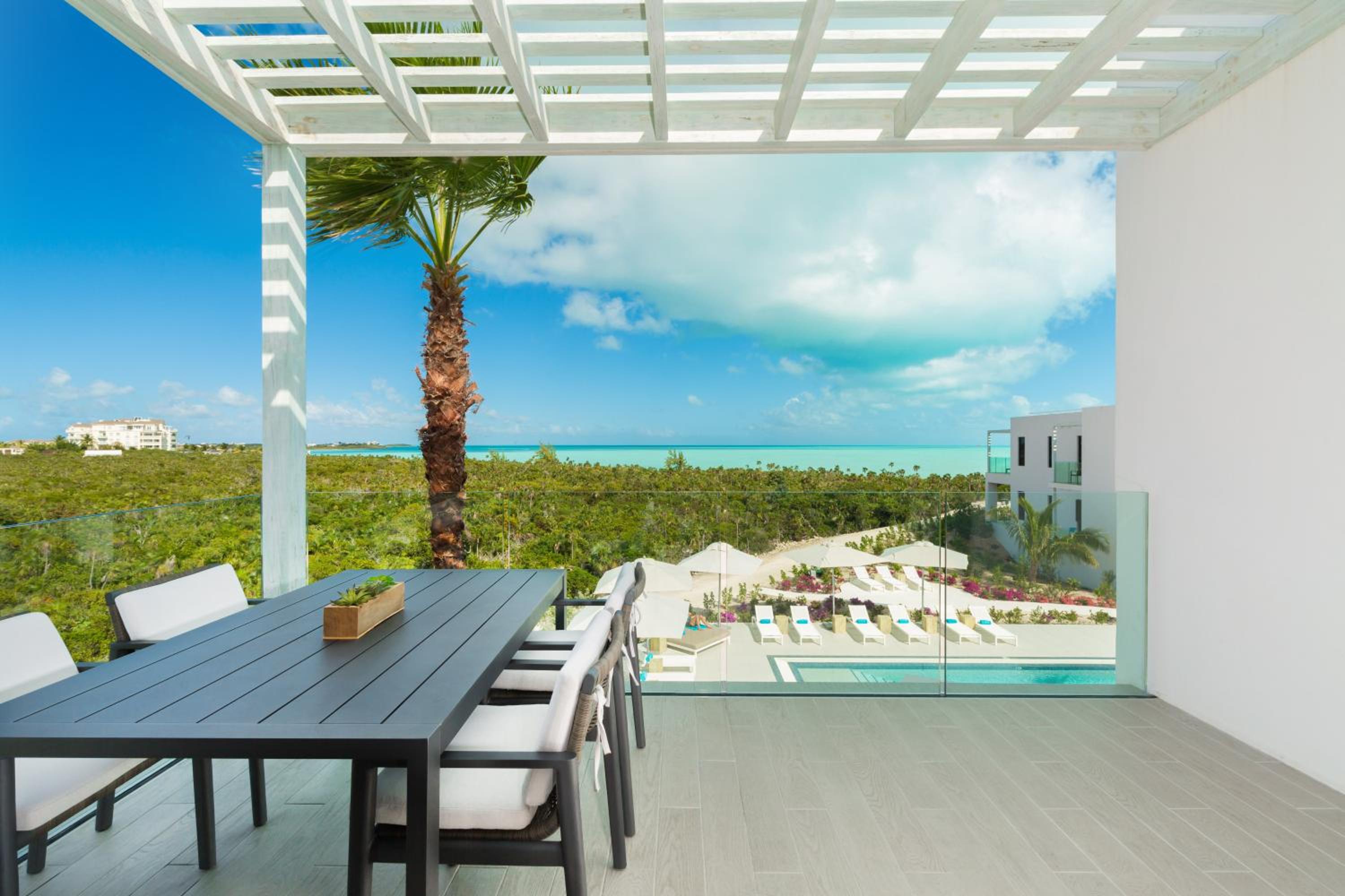 Two-Bedroom Apartment with Balcony and Sea View