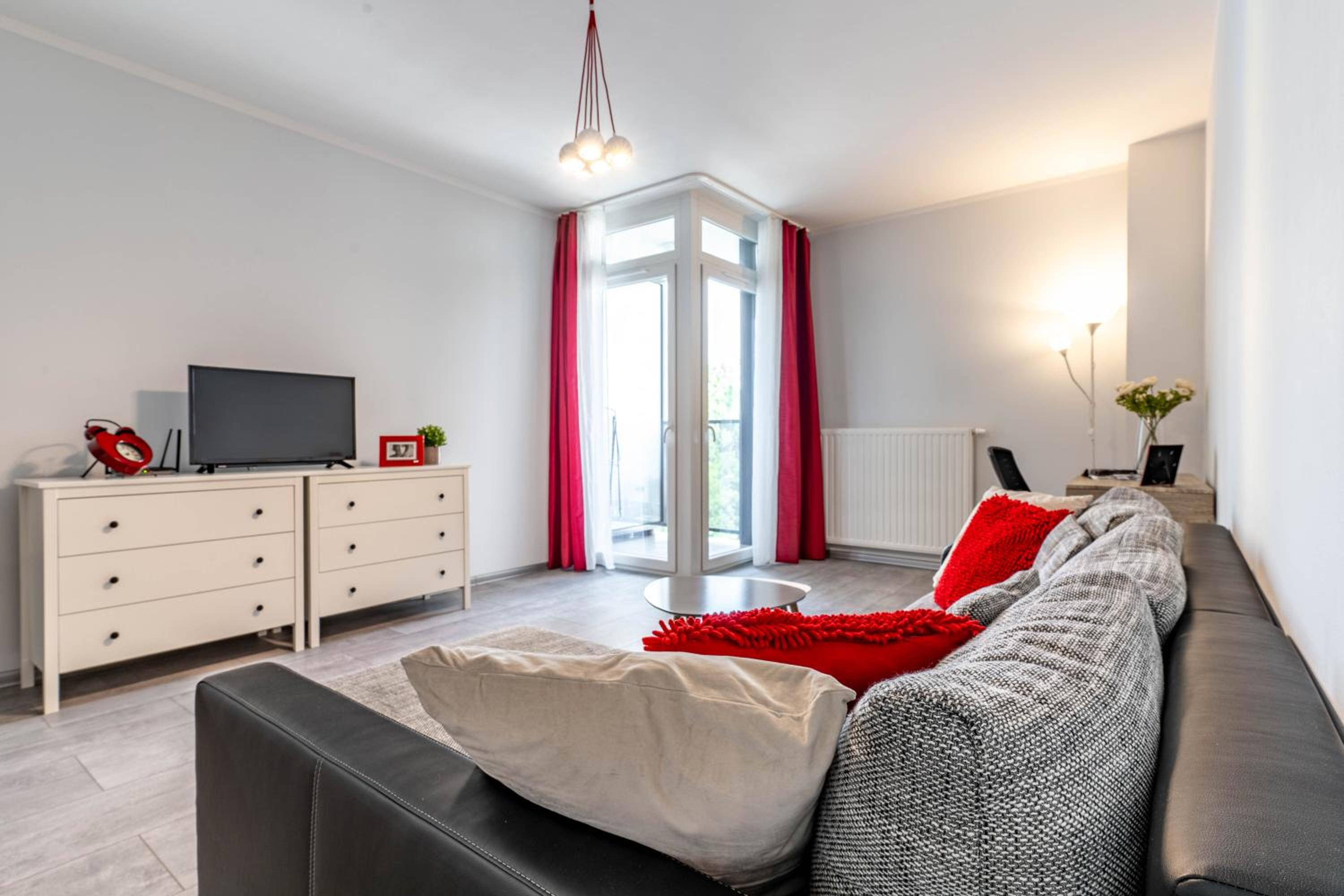 Apartament z 1 sypialnią i balkonem - 9 photo 1