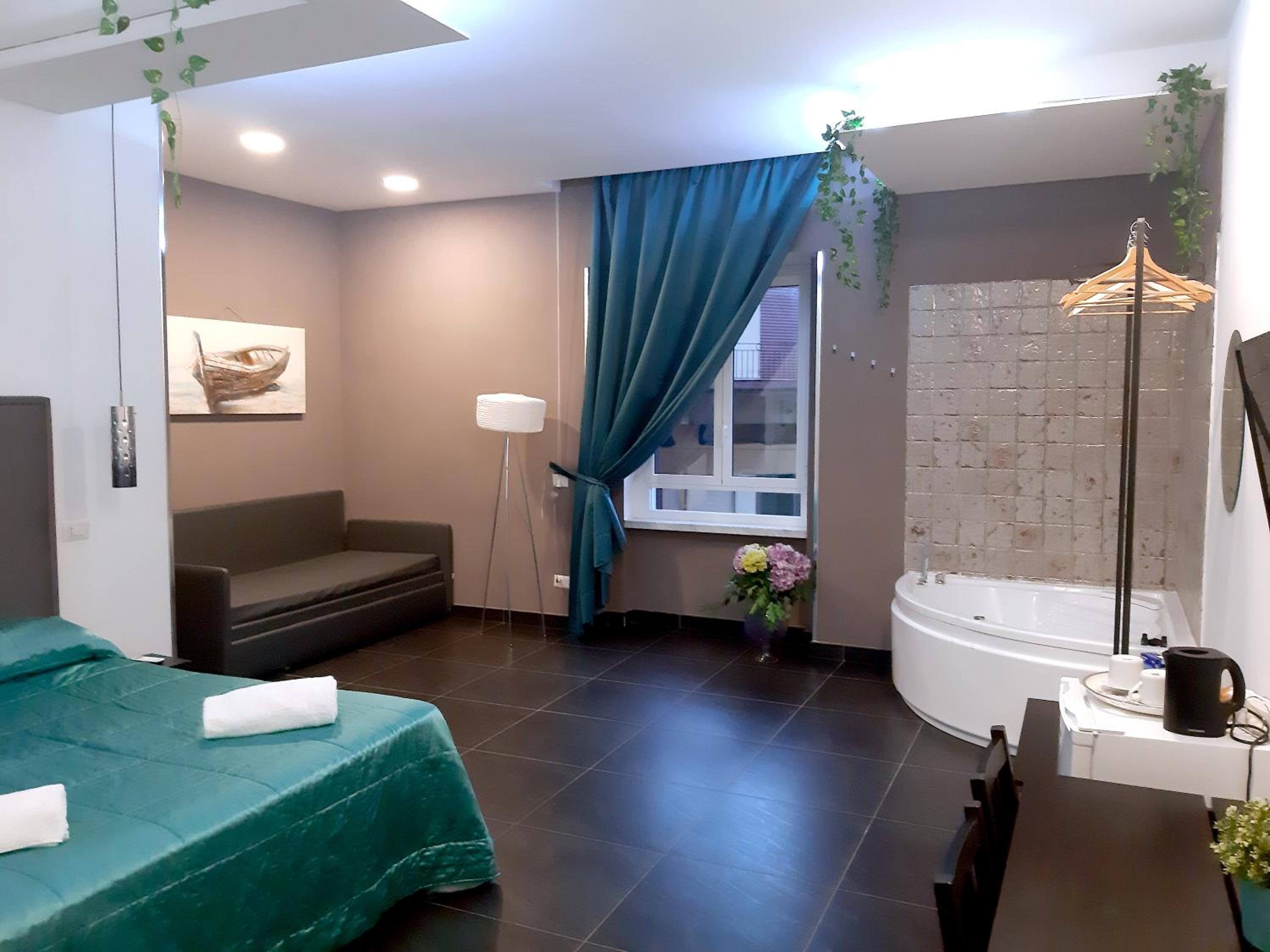 King Room with Spa Bath