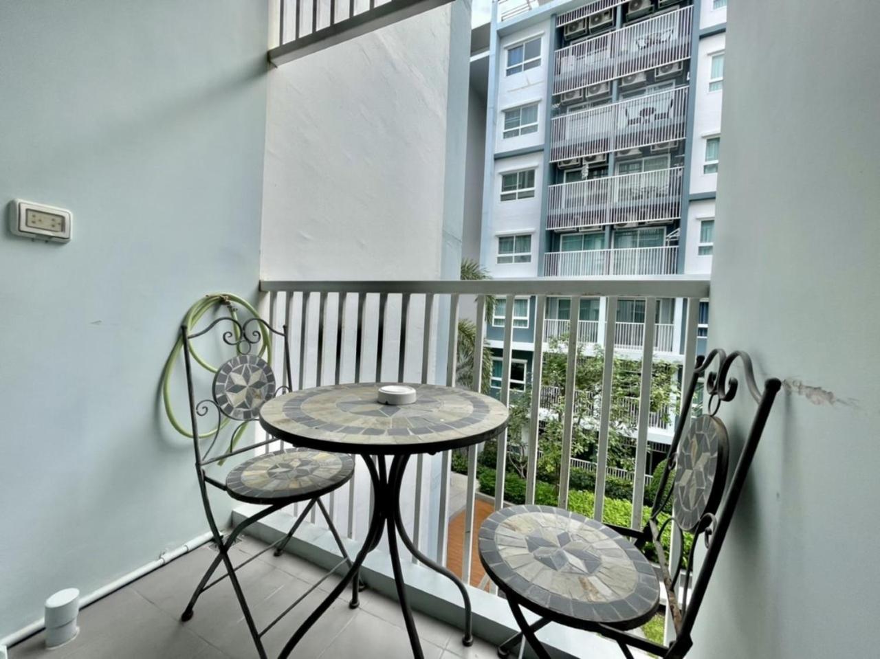 Apartment with Garden View - Photo 2