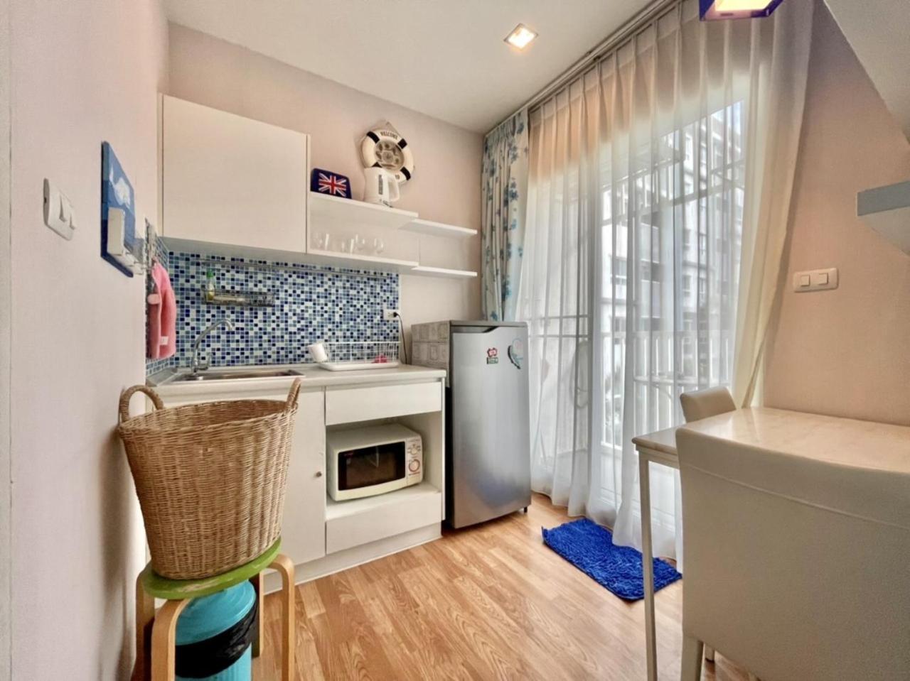 Apartment with Pool View  - Photo 22