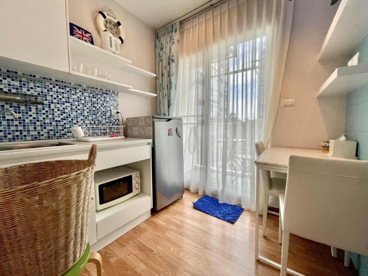 Apartment with Pool View  - Photo 24