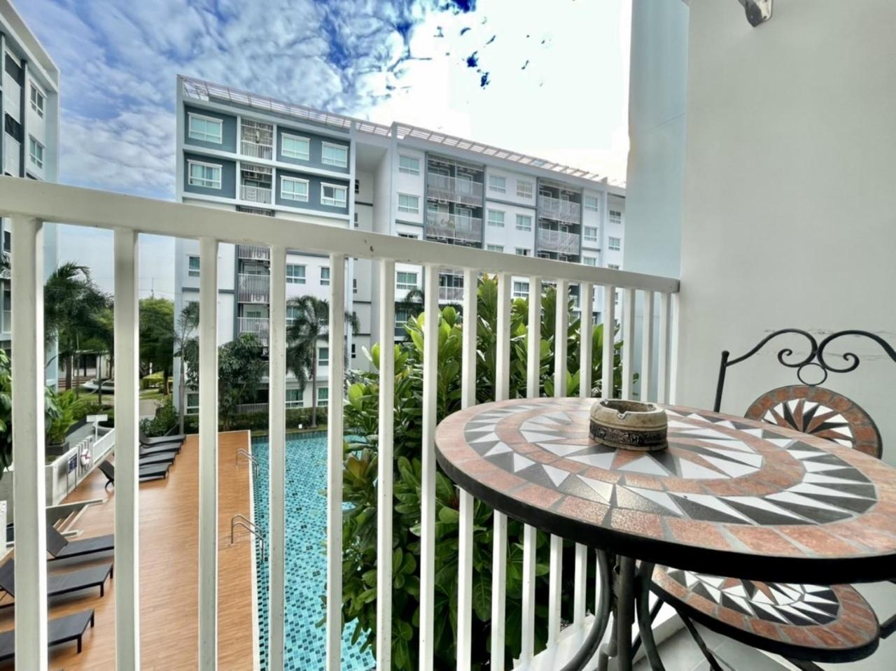 Apartment with Pool View  - Photo 33
