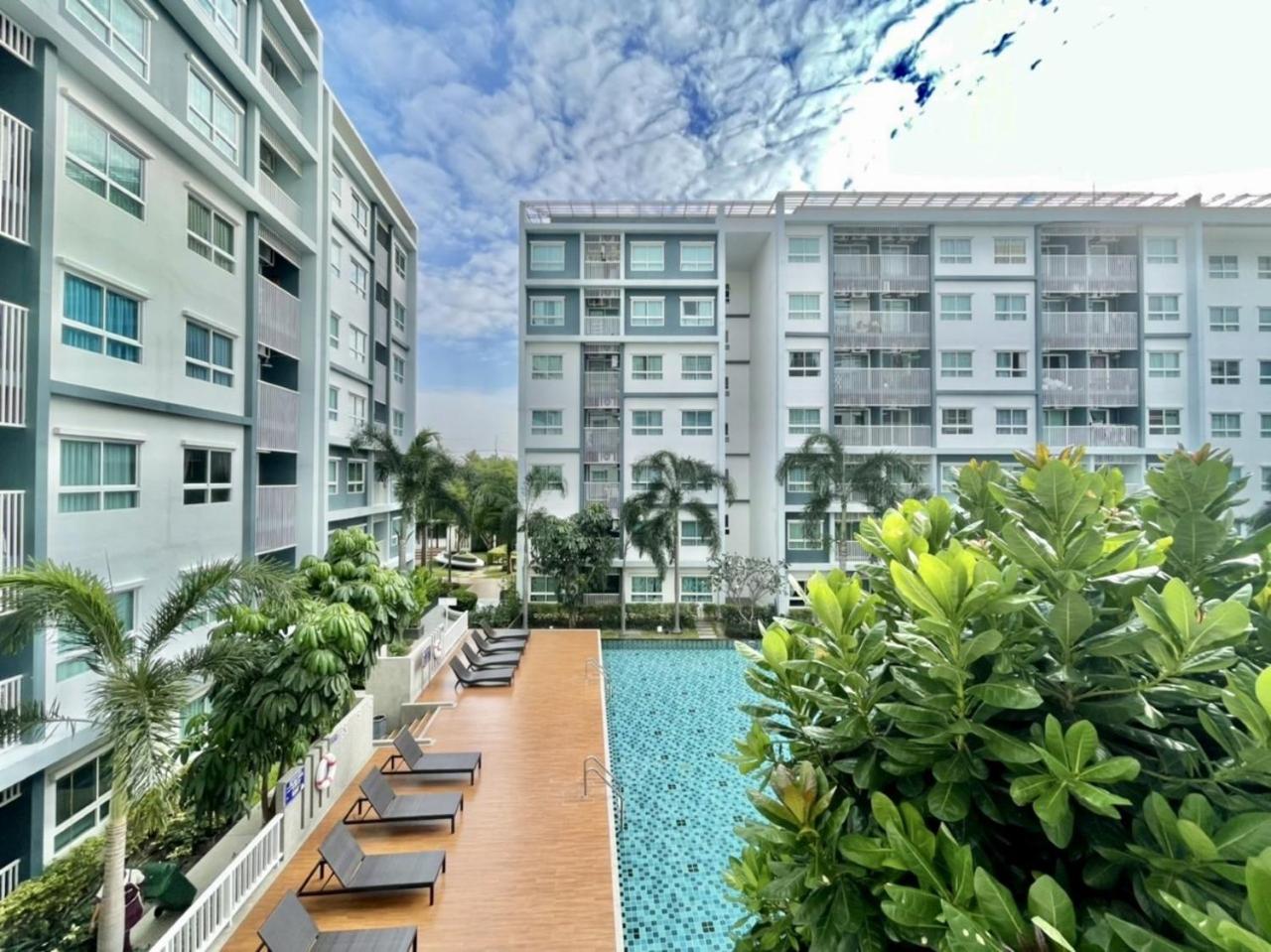 Apartment with Pool View  - Photo 34