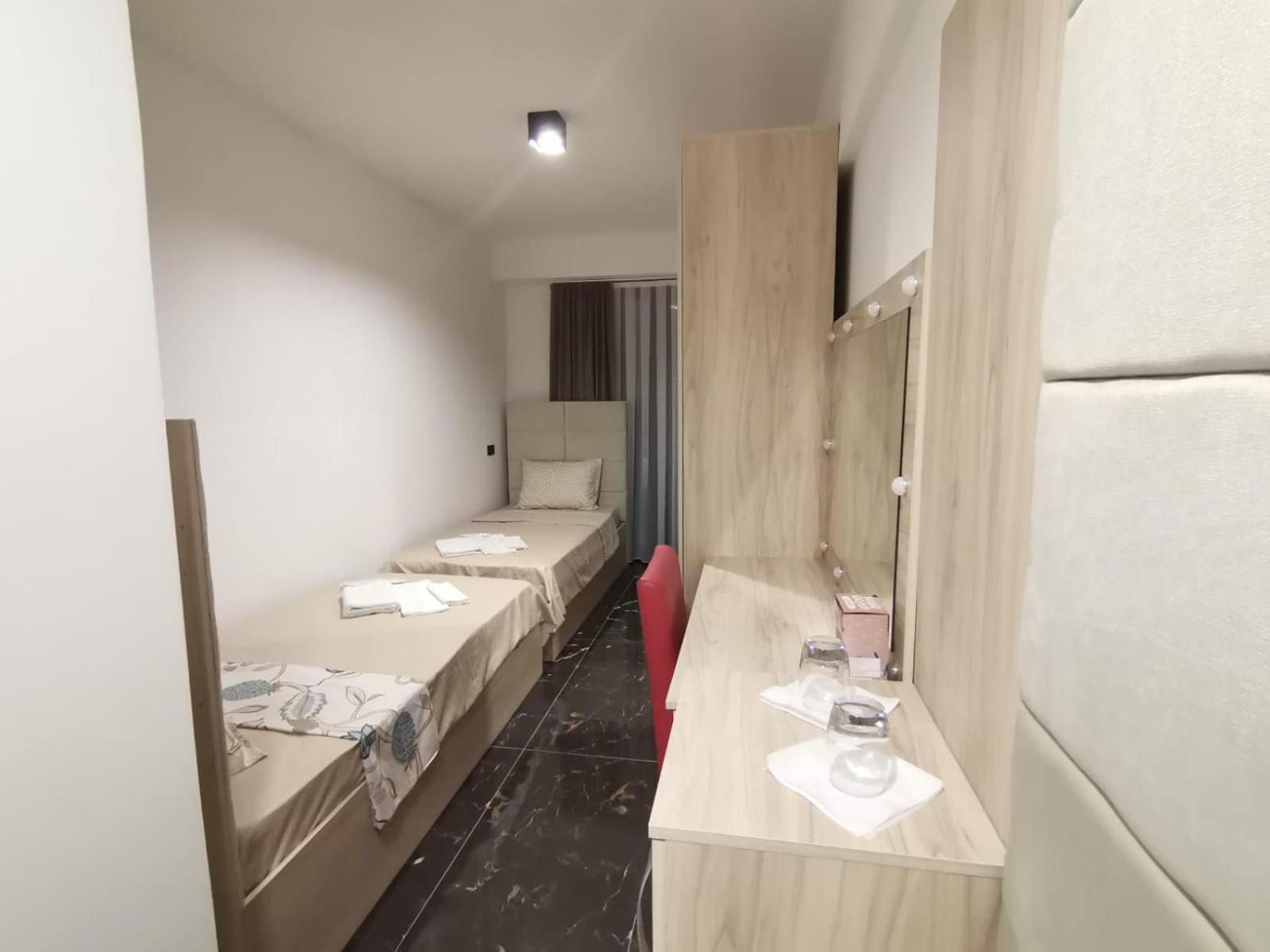 Twin Room with Balcony photo 2