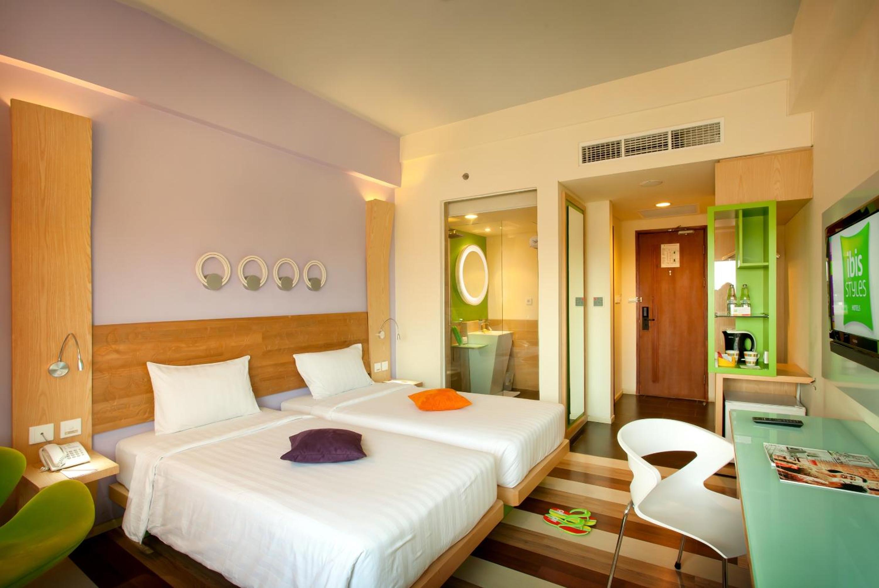 Superior Room with Two Twin Beds - Photo 6