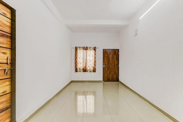 One-Bedroom House photo 3
