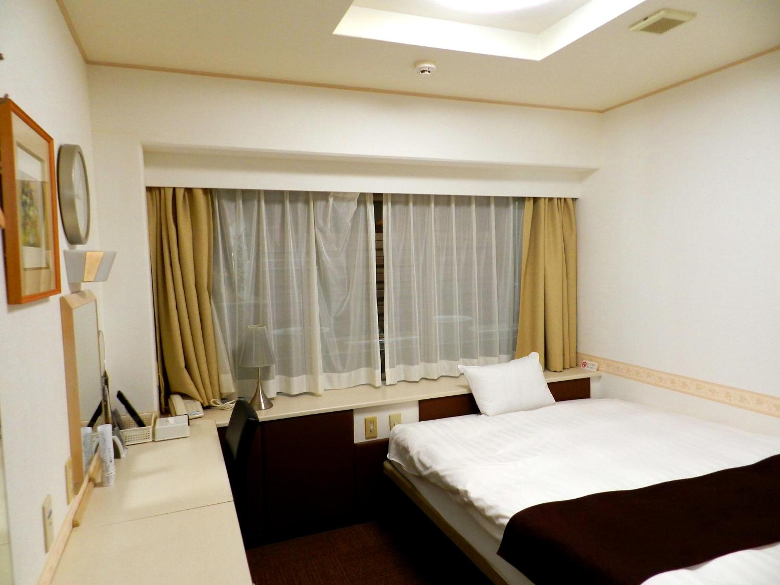 Single Room - Non-Smoking