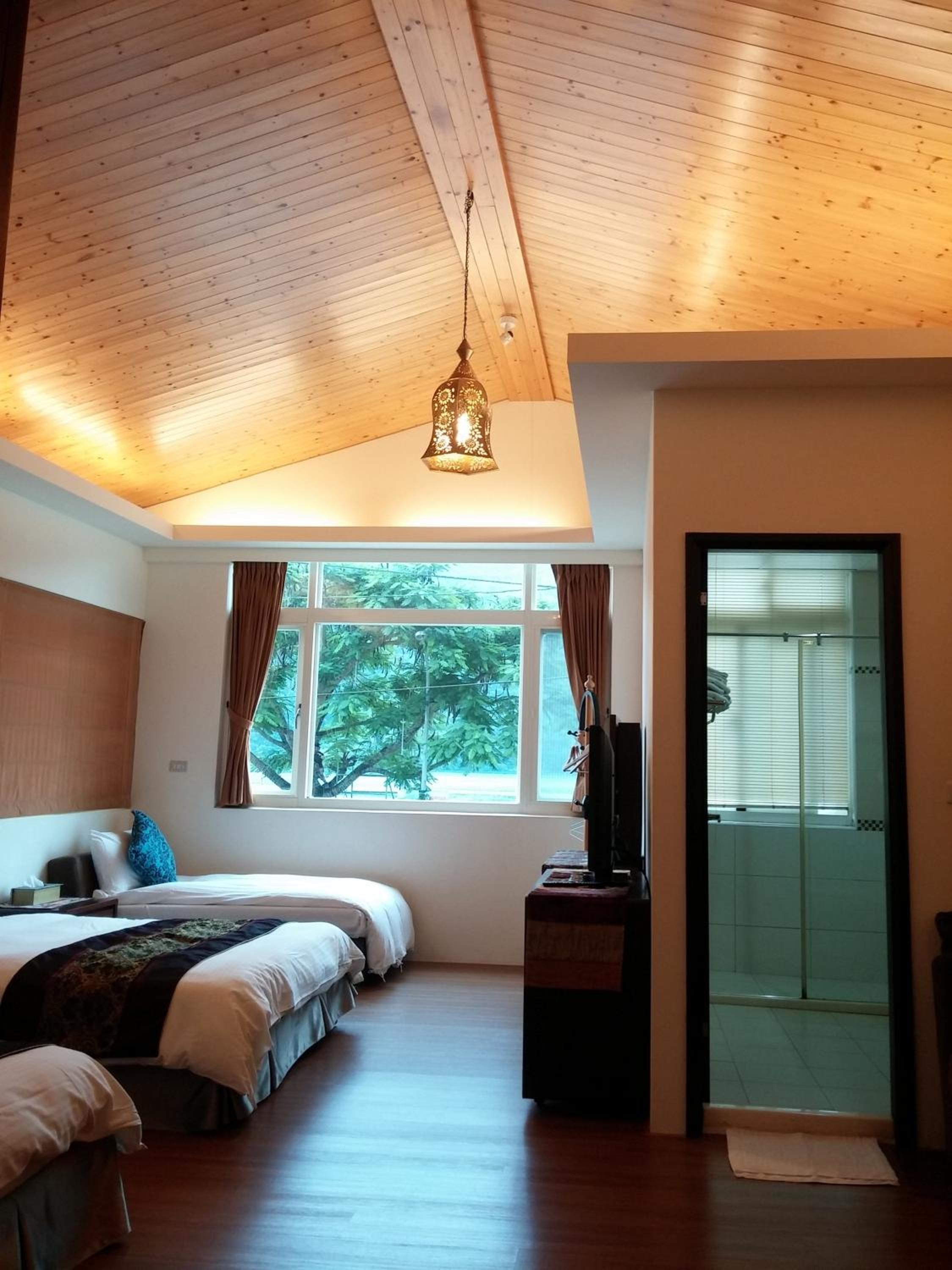 Quadruple Room with Lake View photo 3