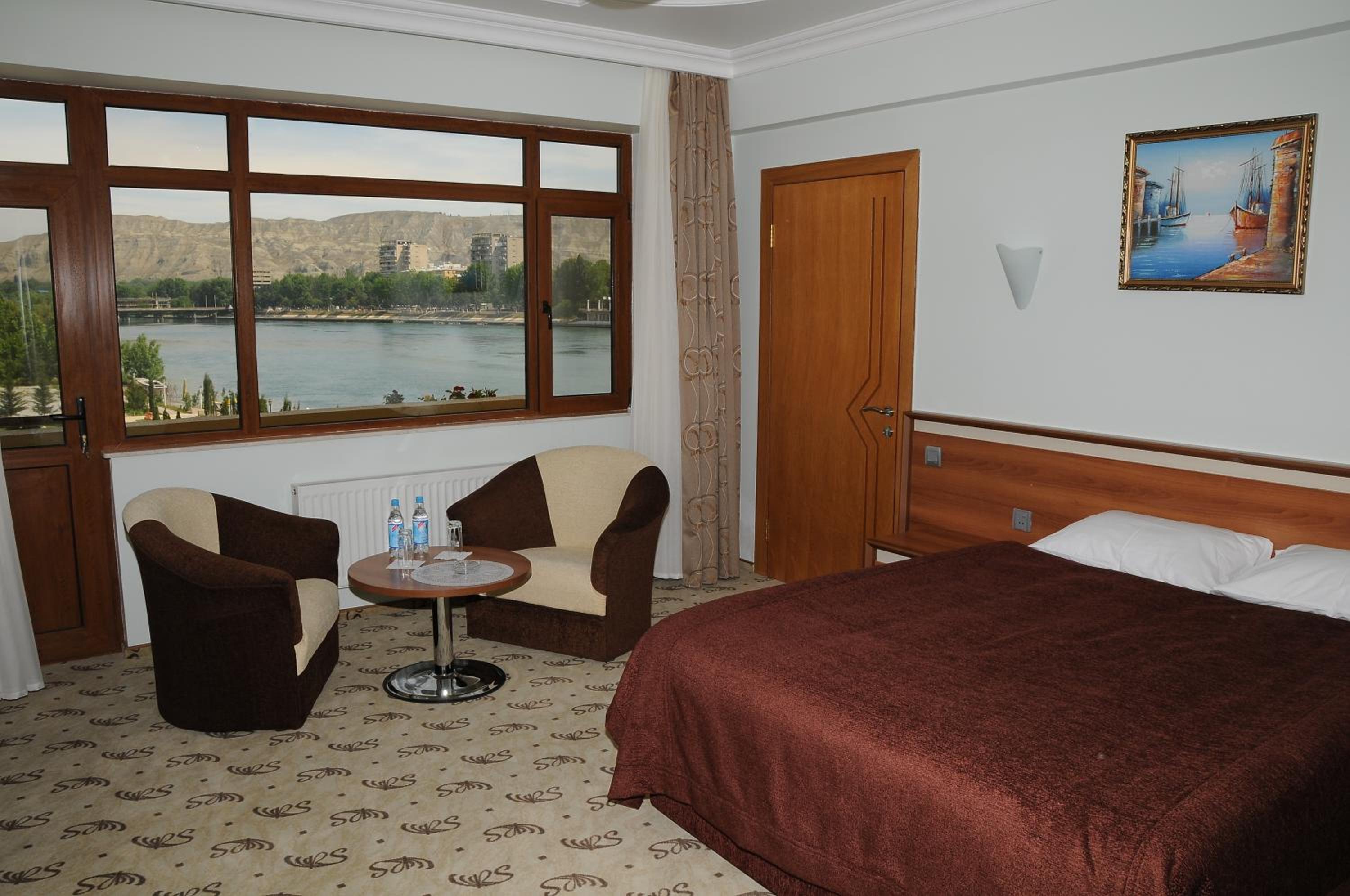 Suite photo 1