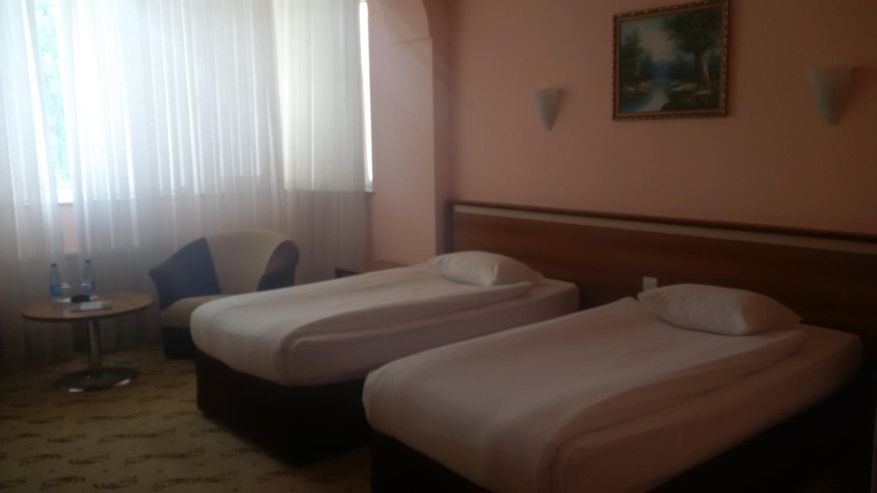 Standard Double or Twin Room photo 1