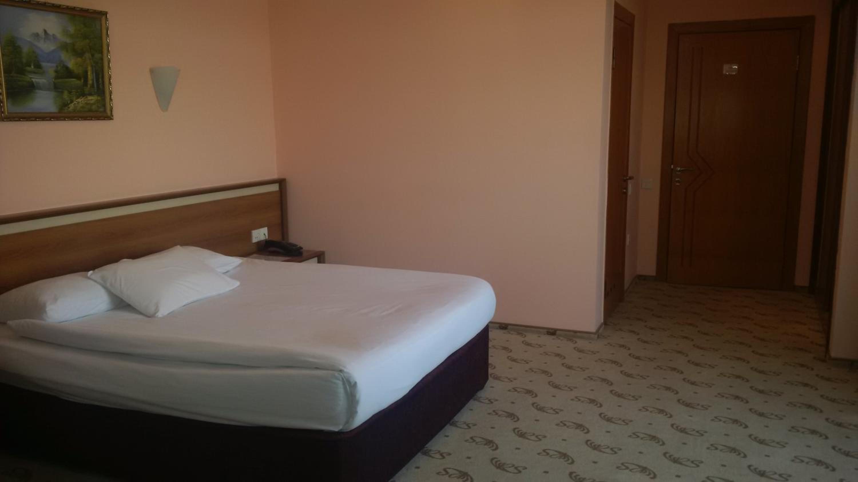 Standard Double Room with River View photo 1