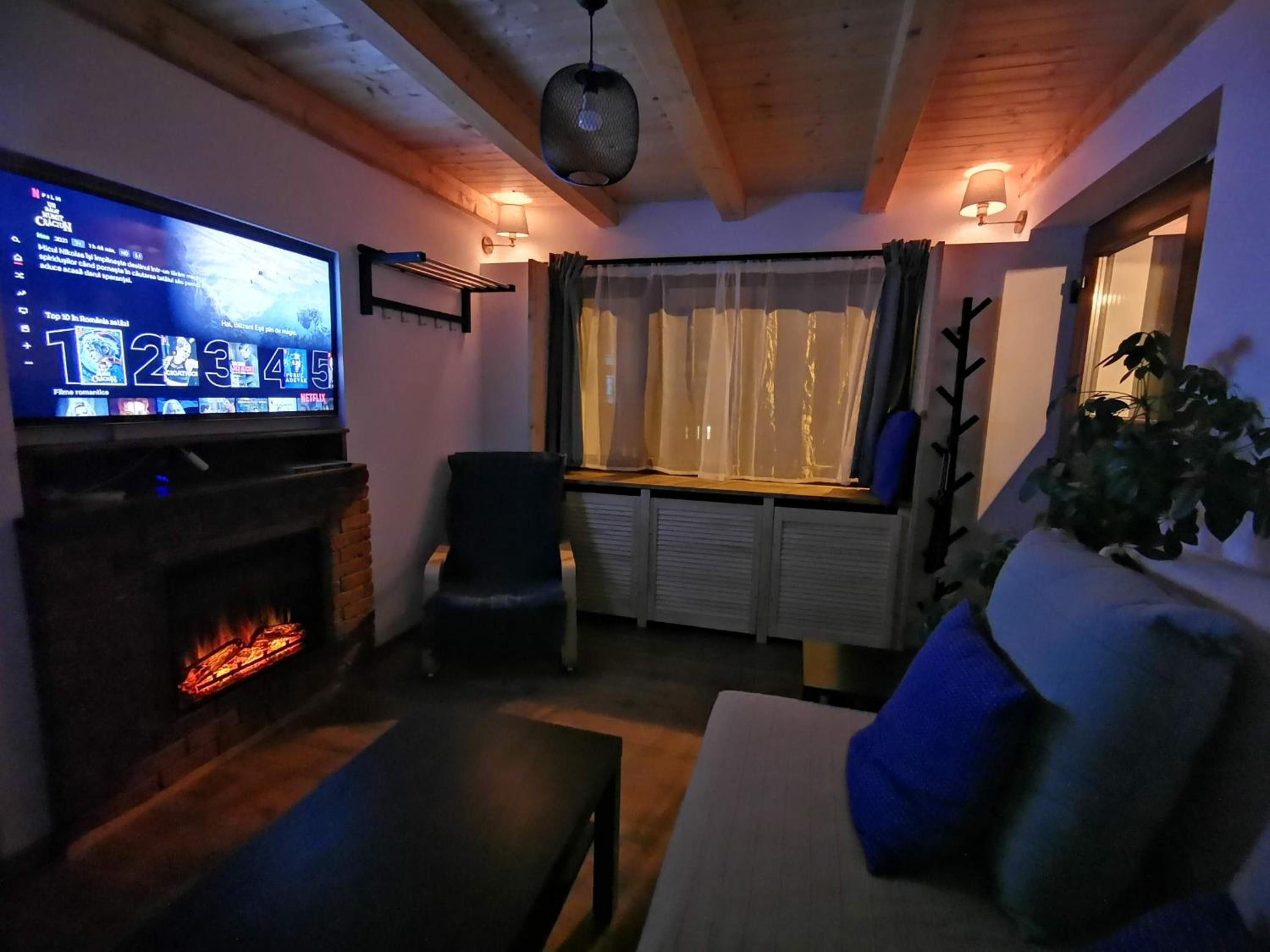 Three-Bedroom House - Photo 12