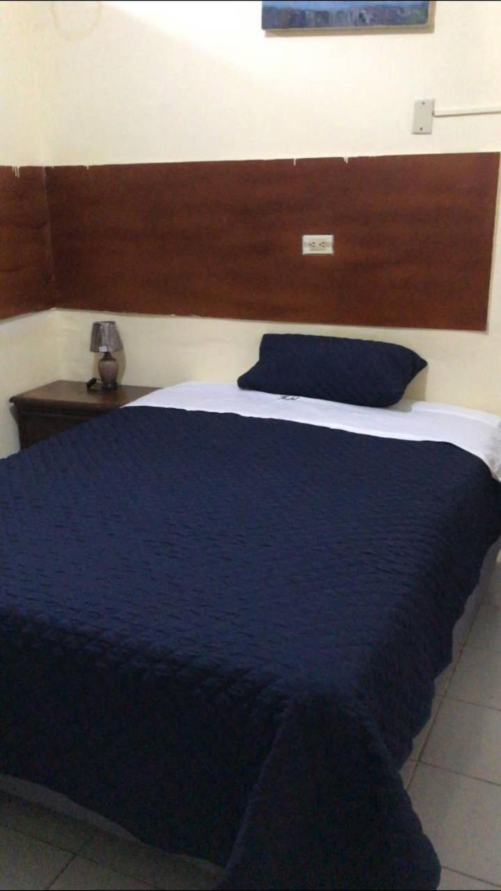 Standard Queen Room photo 3