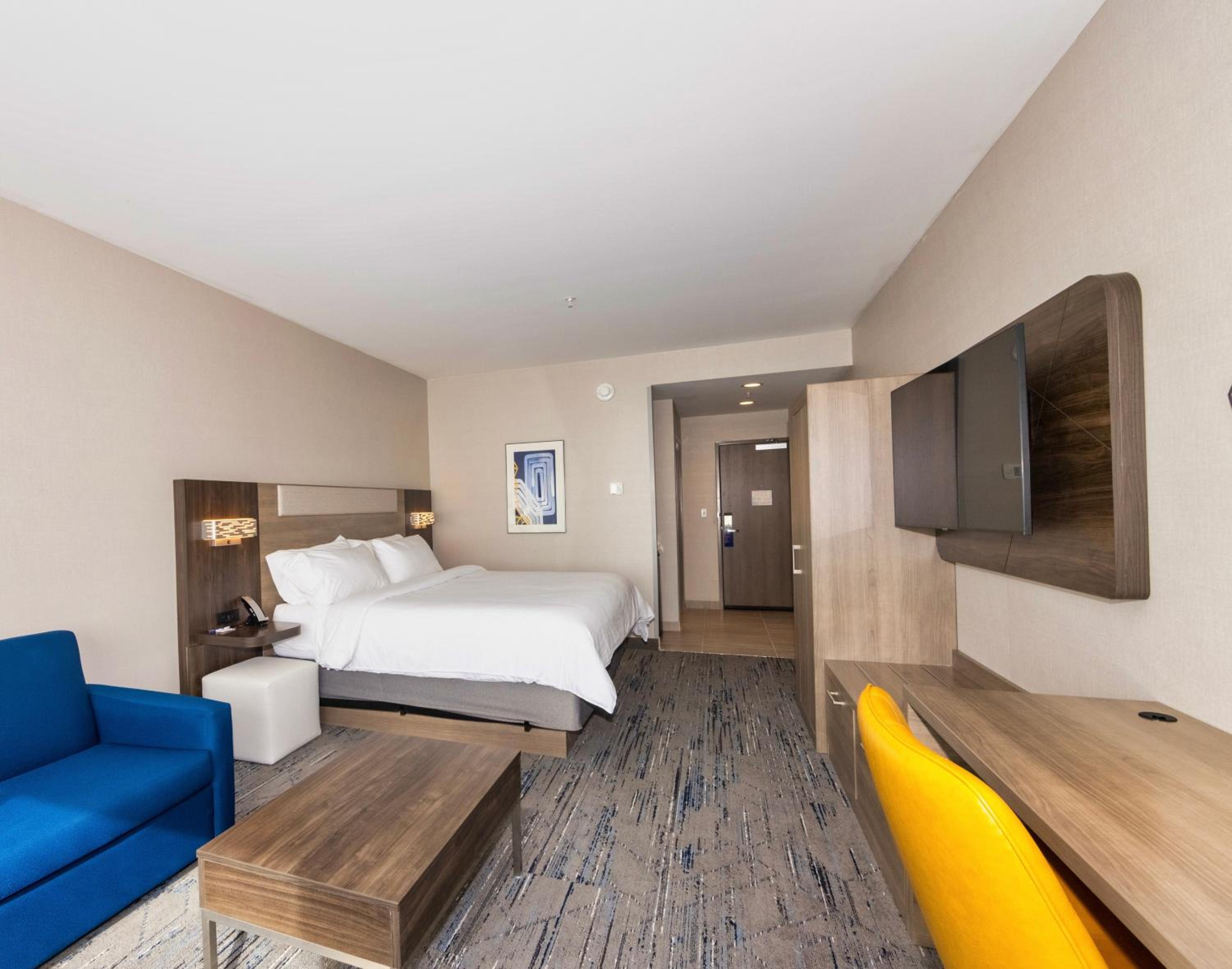 King Suite - Communication Accessible photo 2