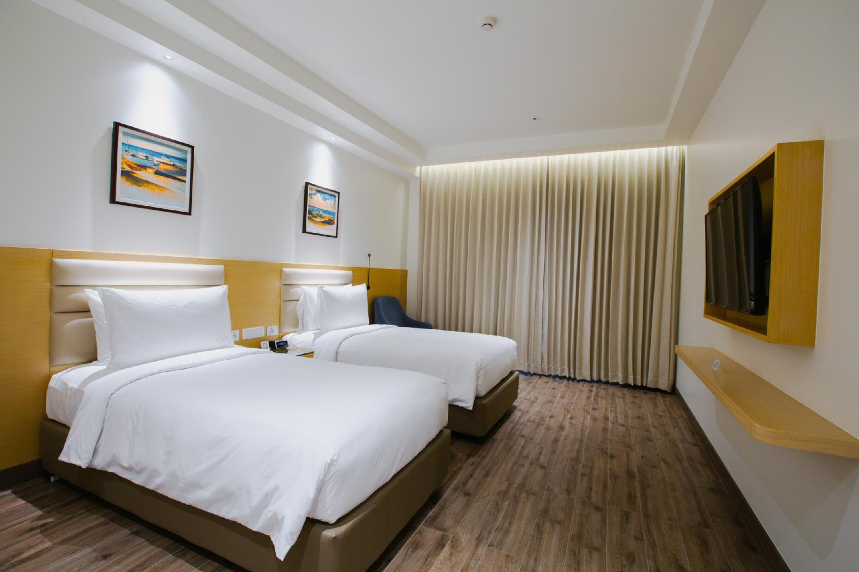 Executive Room - Photo 2