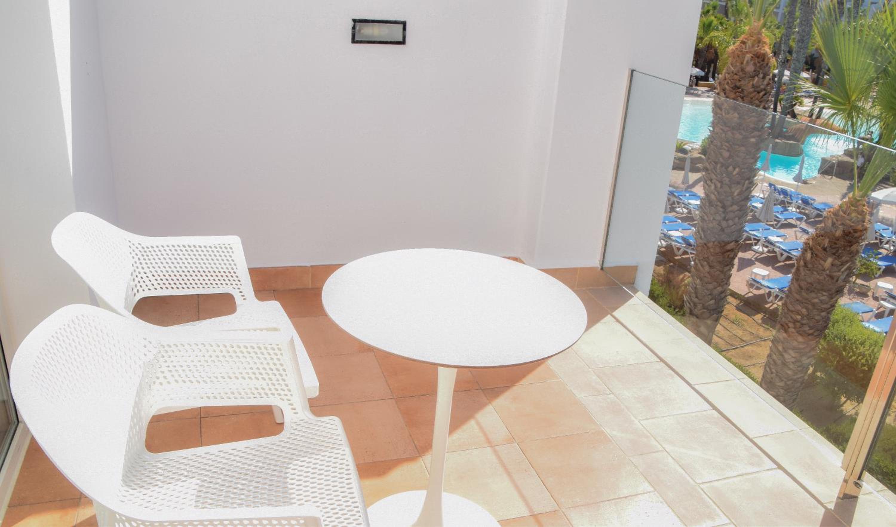 Habitación Doble Superior con Dos Camas Dobles