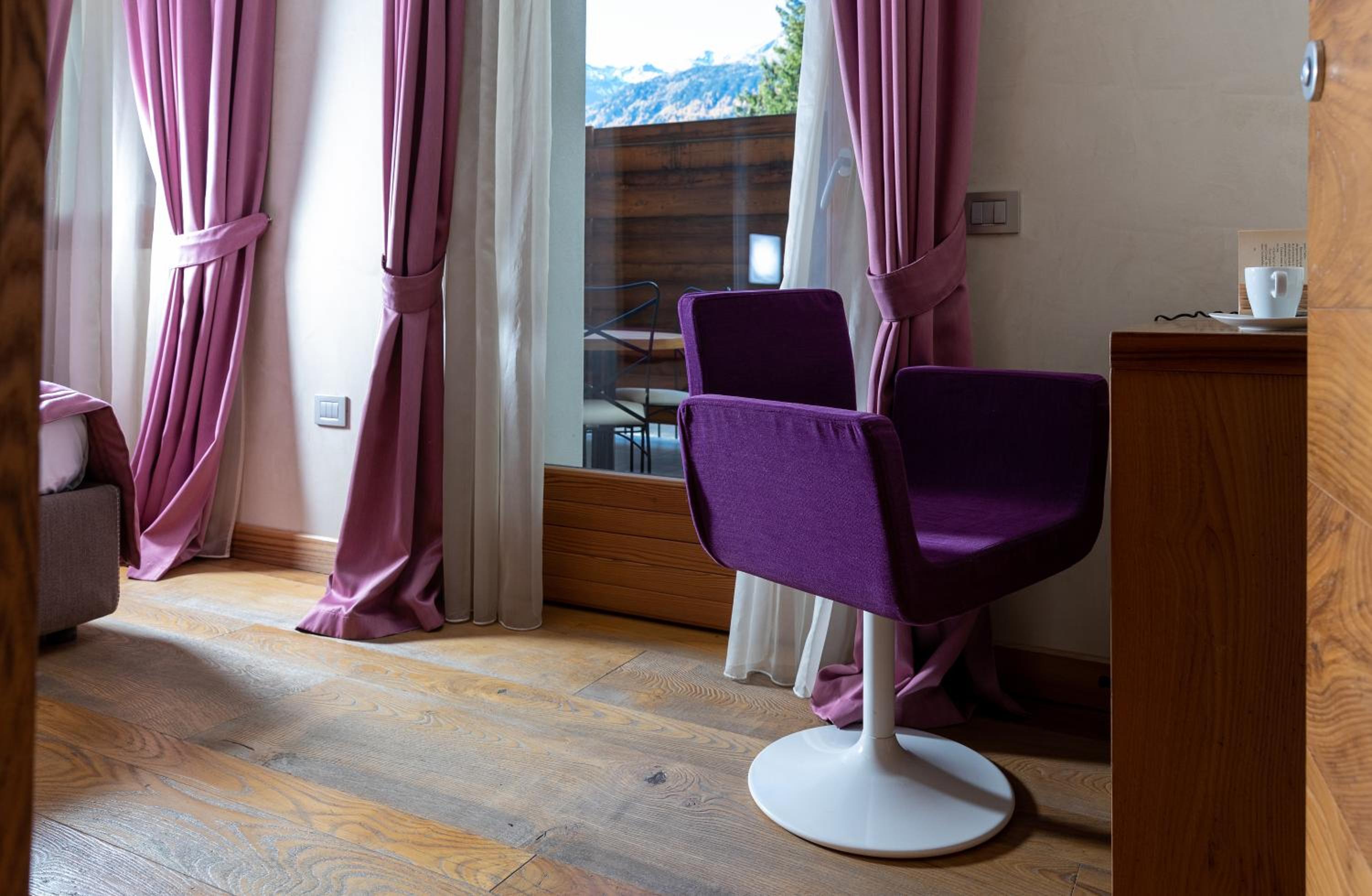 Suite - Photo 9