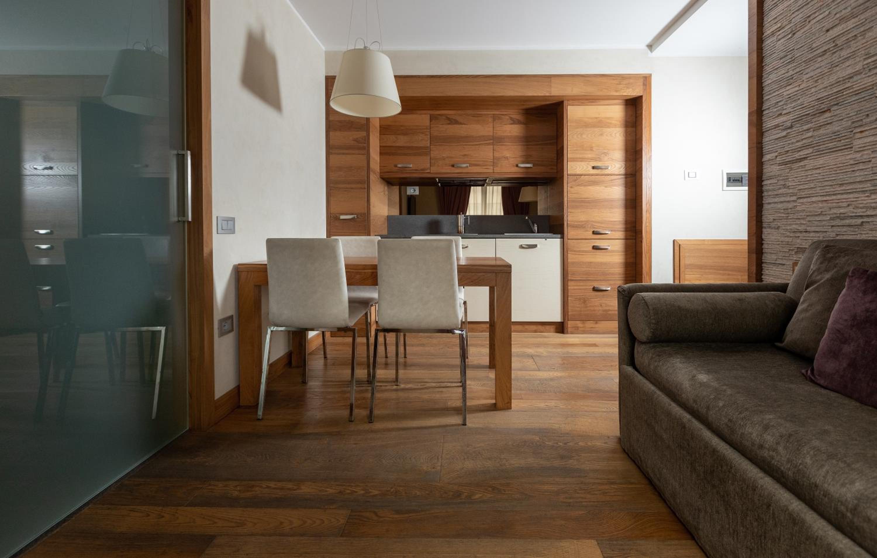 Suite - Photo 2