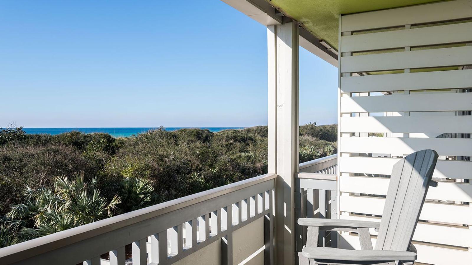 BeachFront Coastal View - Photo 2