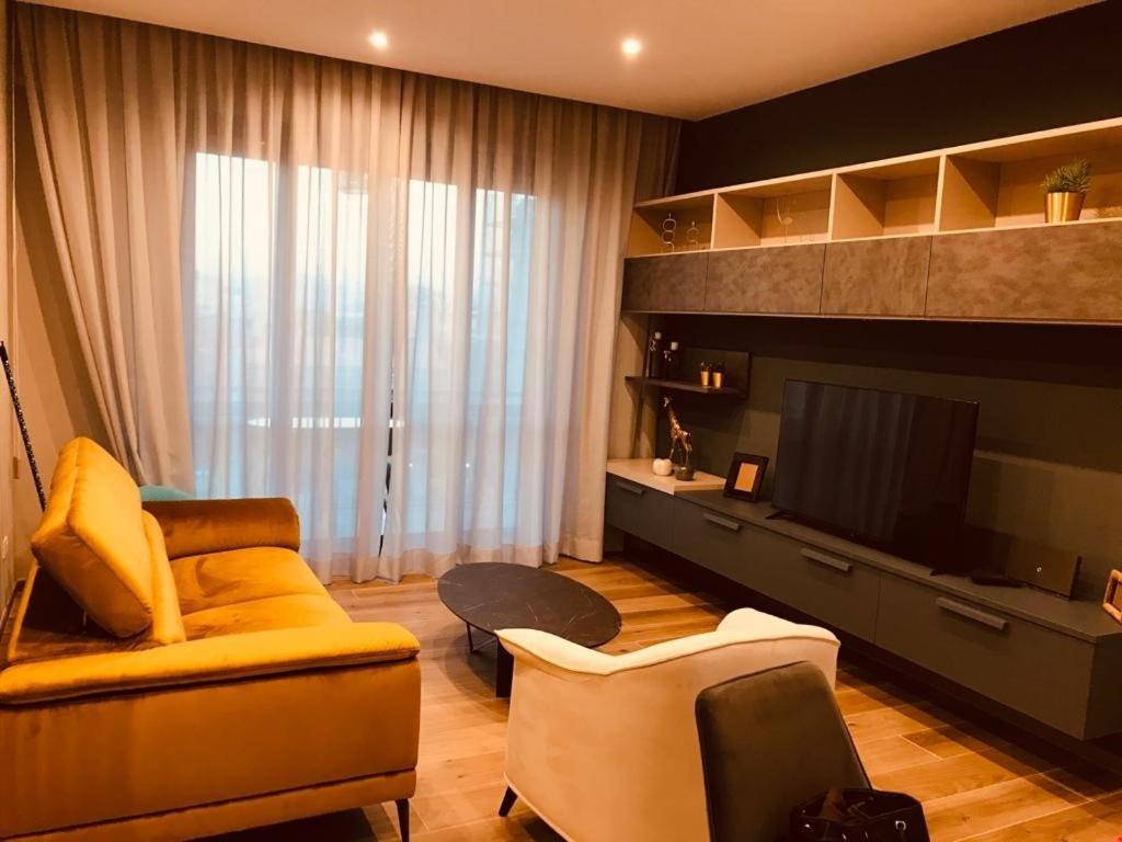 One-Bedroom Apartment - Photo 6