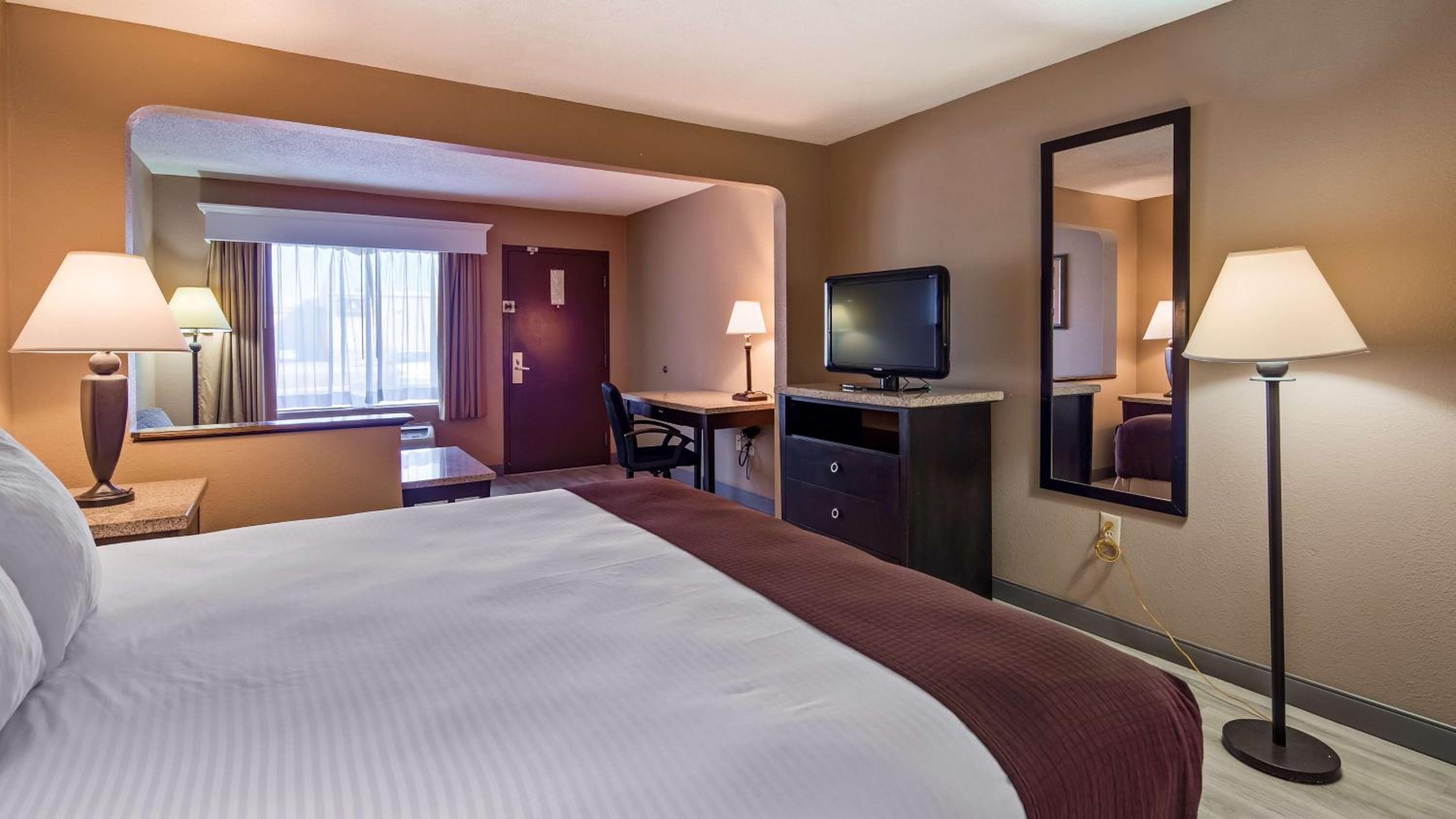 Oversize King Room - Non-Smoking - Photo 4