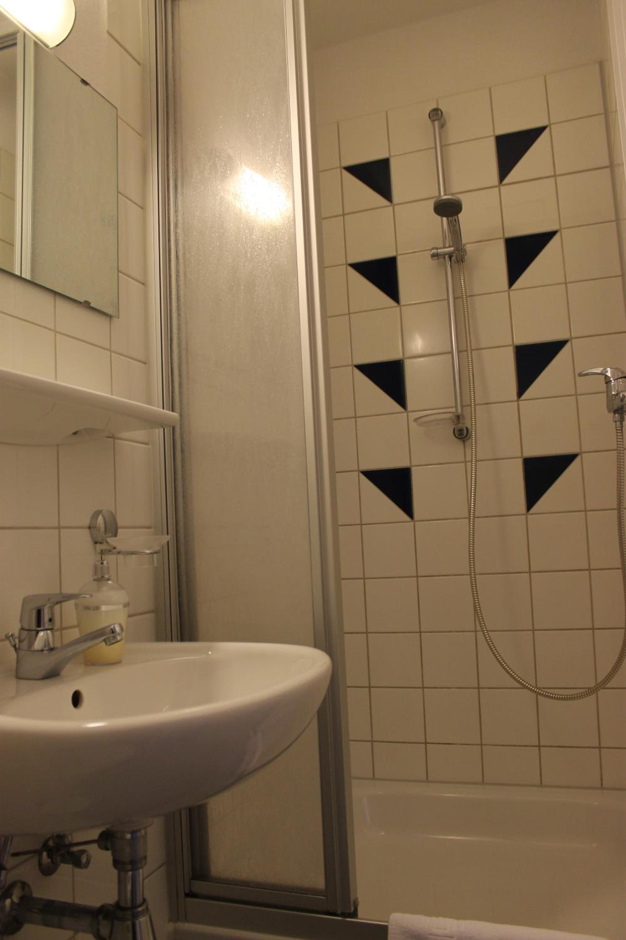 Single Room with Shower photo 2
