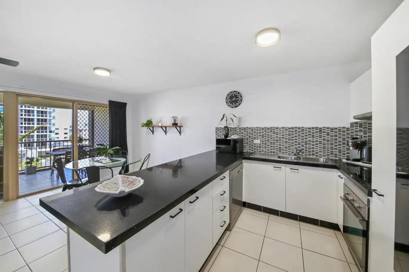 Penthouse Apartment photo 2