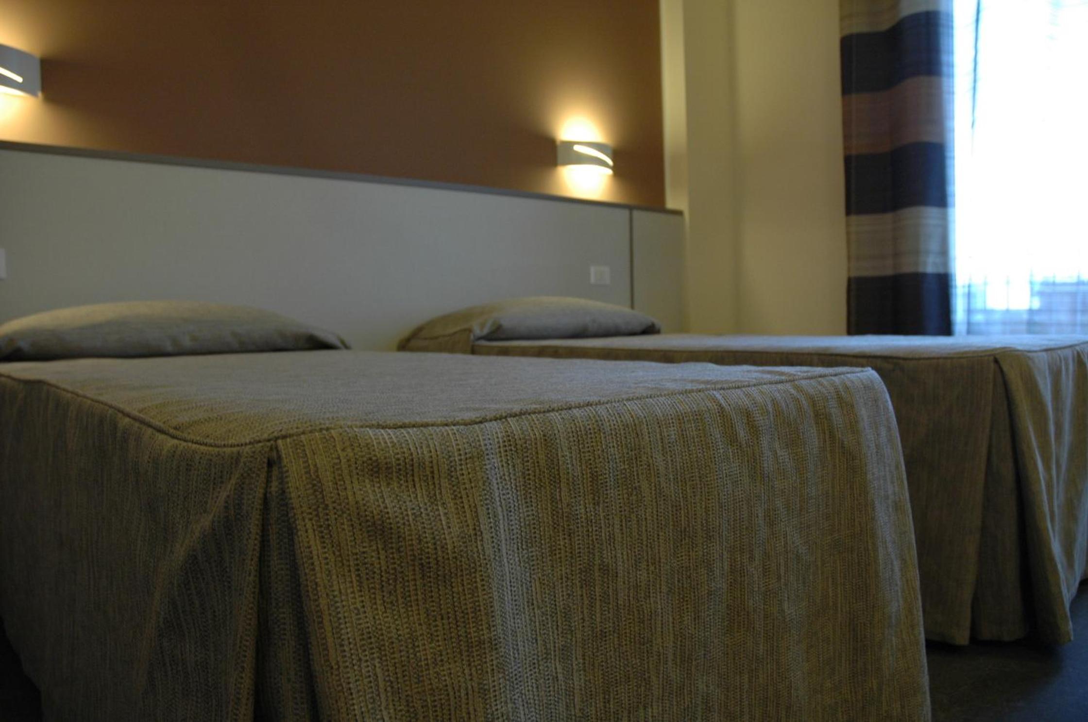 Twin Room with Bathroom