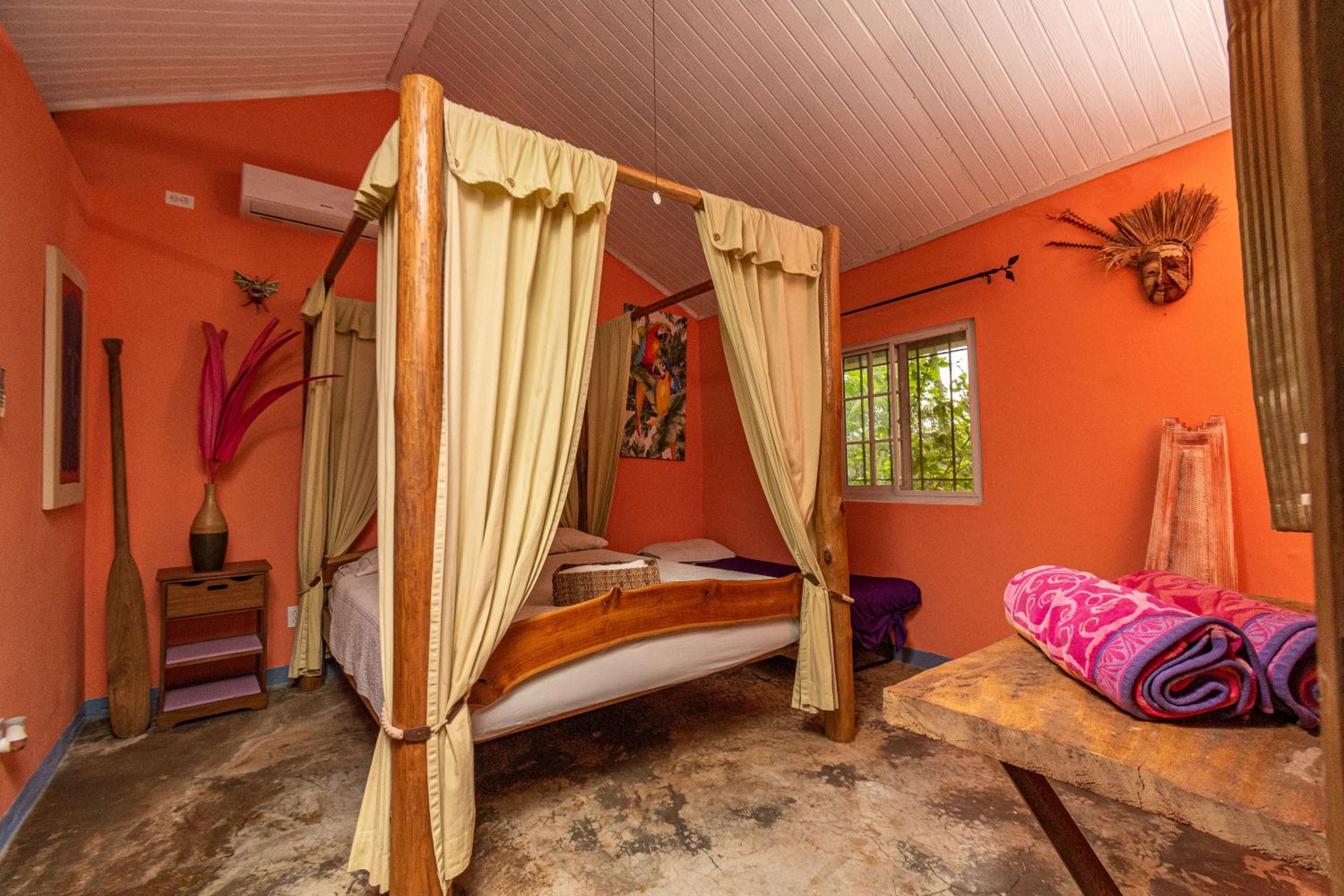 Superior Bungalow photo 2