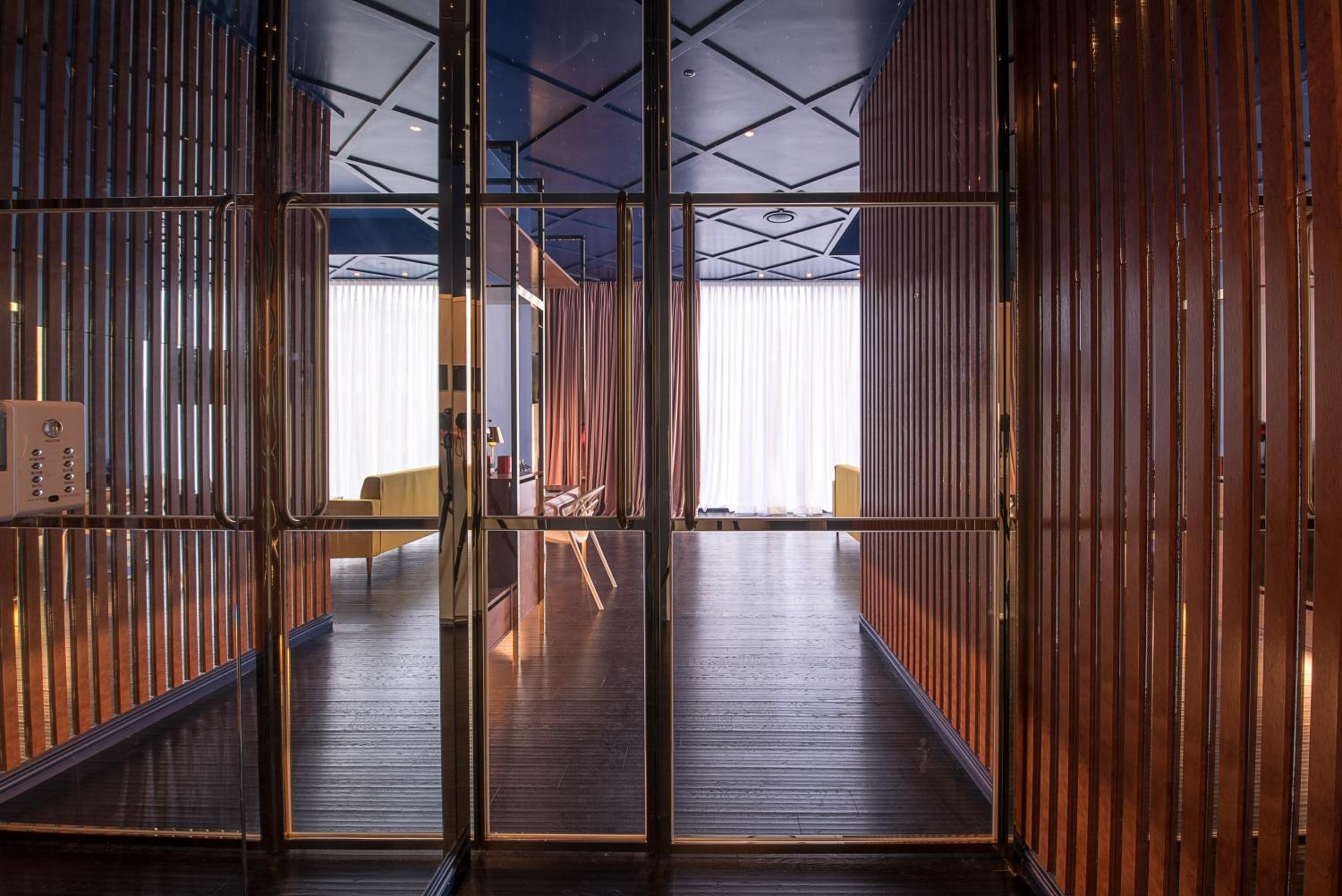 Gold Suite - Photo 8