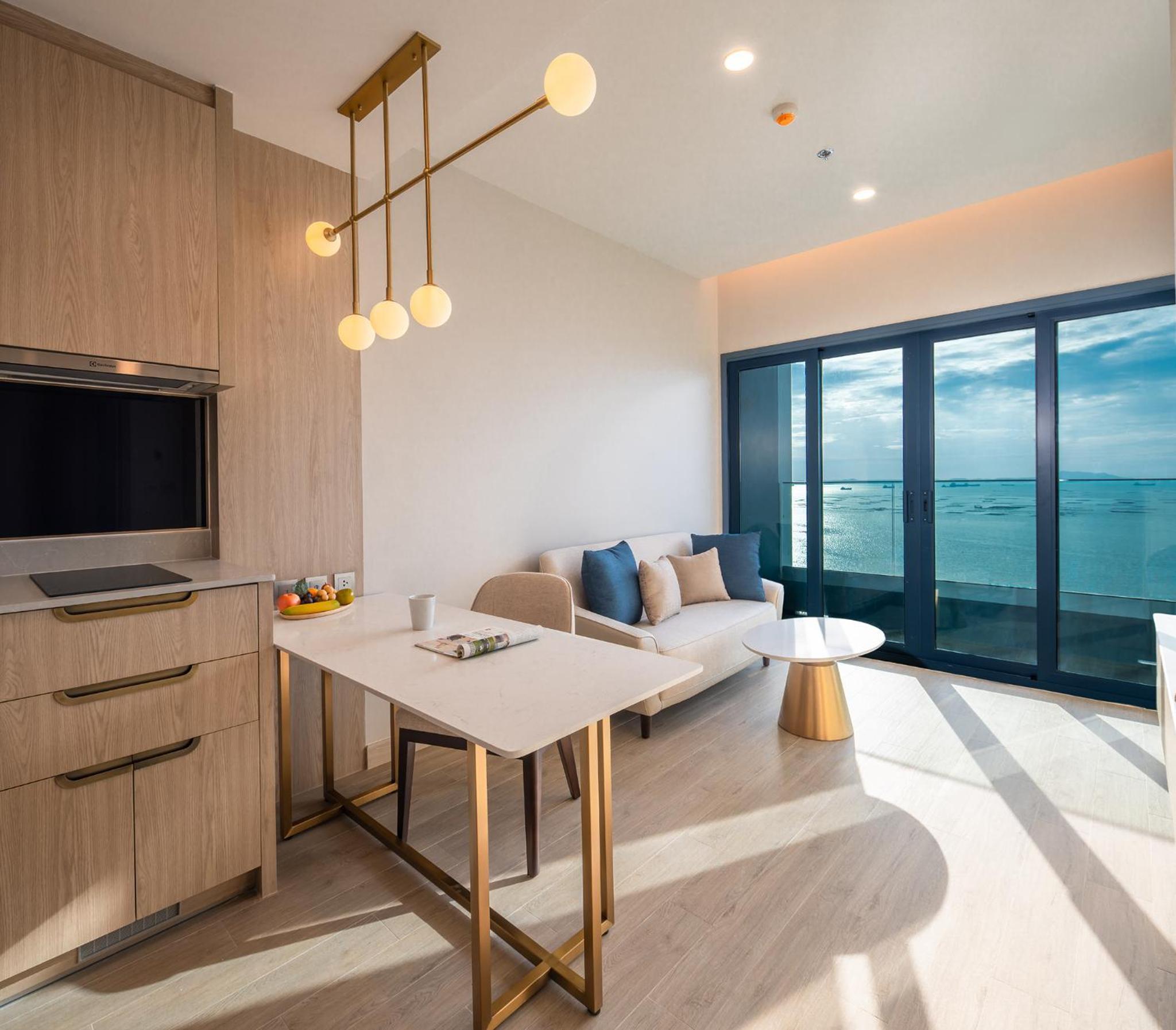 One Bedroom King Suite - Photo 5