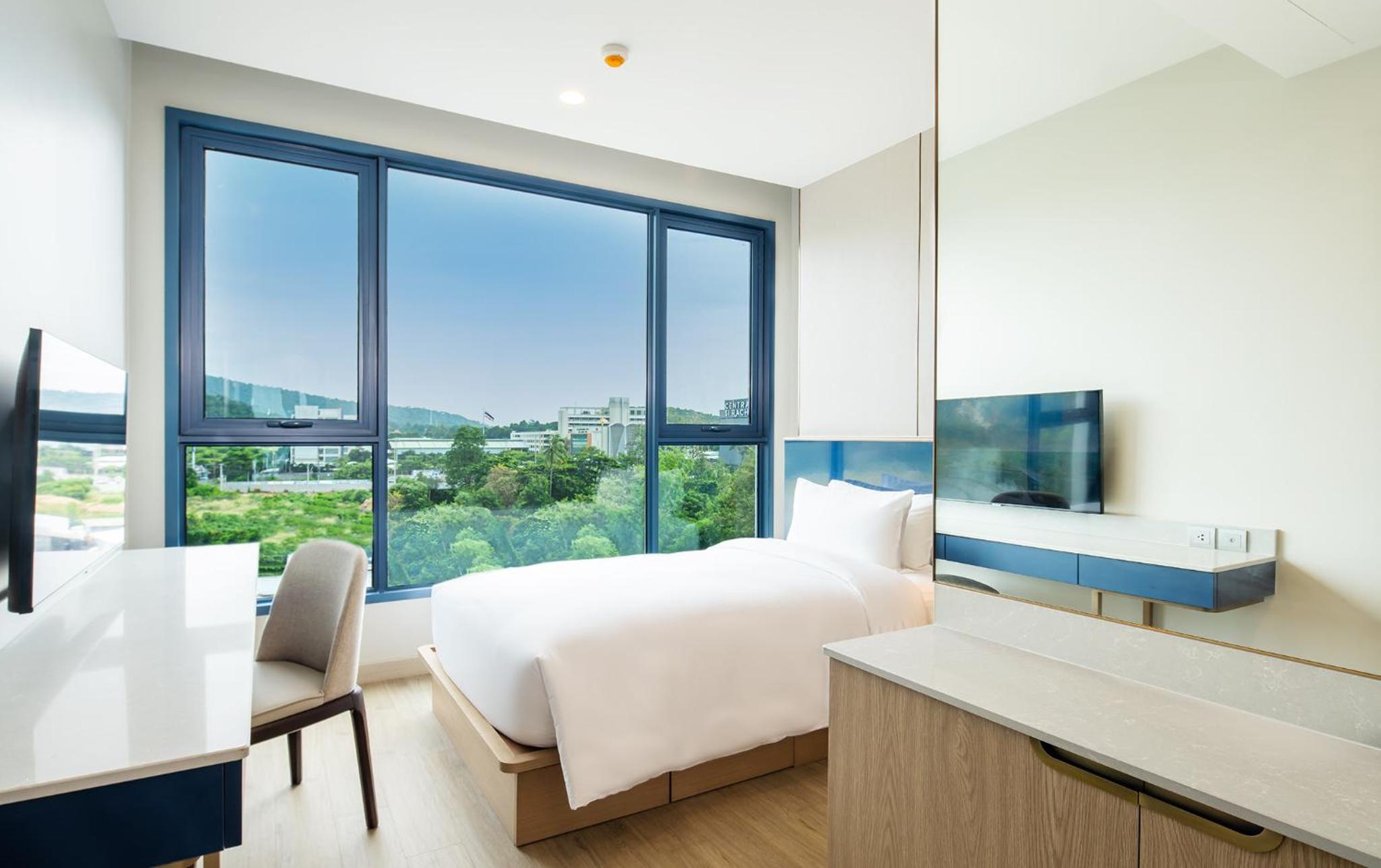 Two-Bedroom Suite - Photo 3