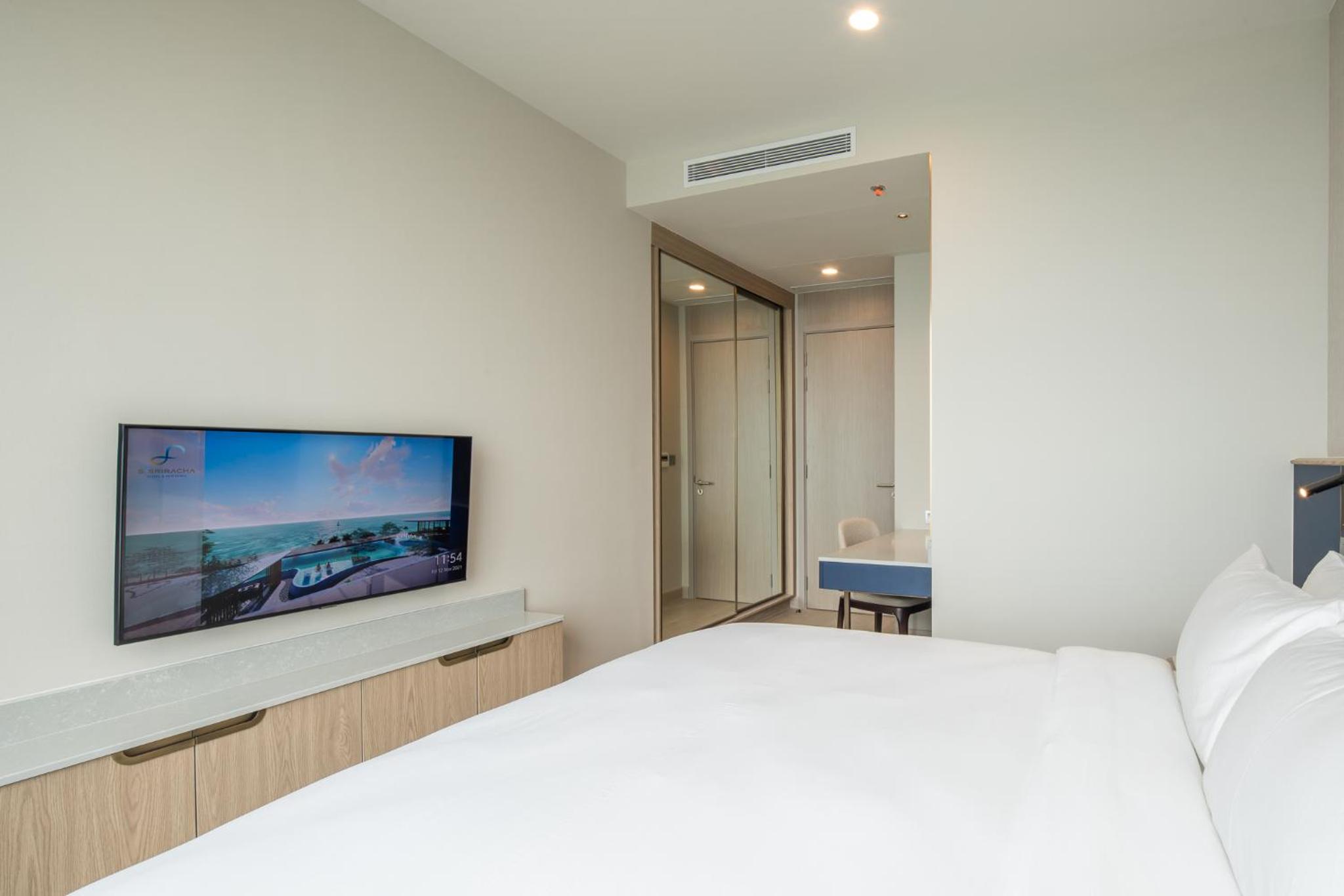 Two-Bedroom Suite - Photo 1