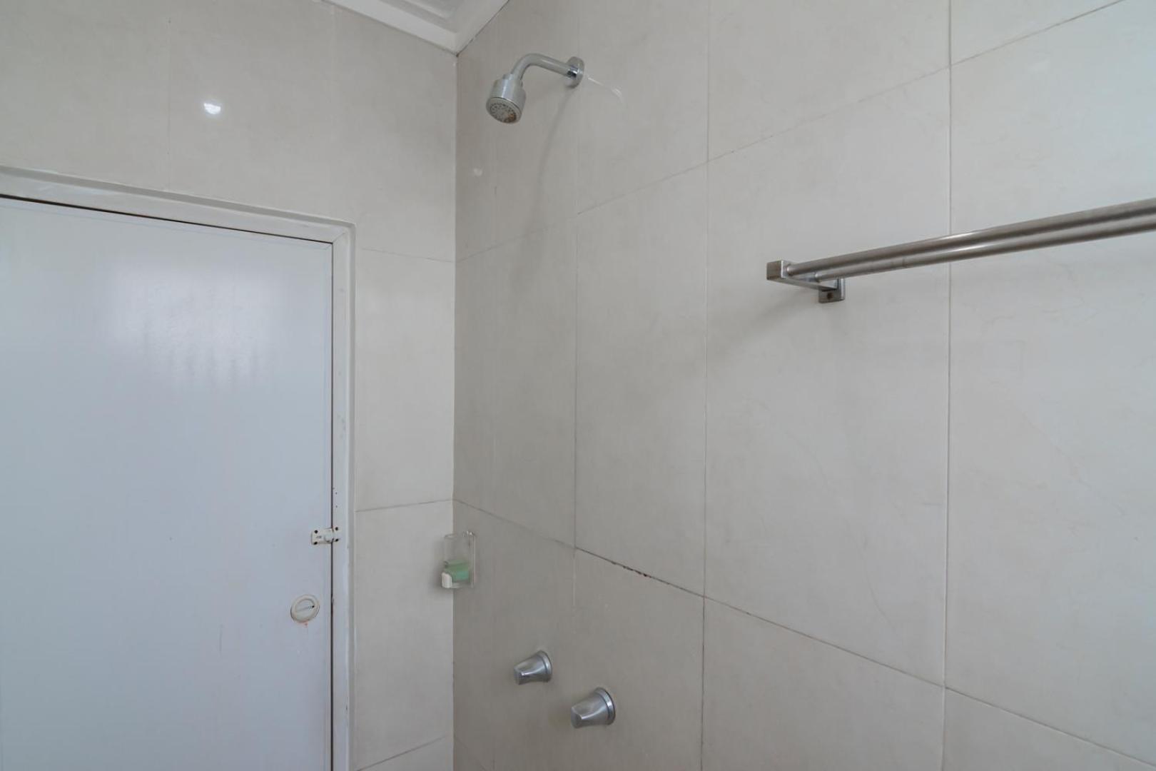 Standard Double Room - Photo 6