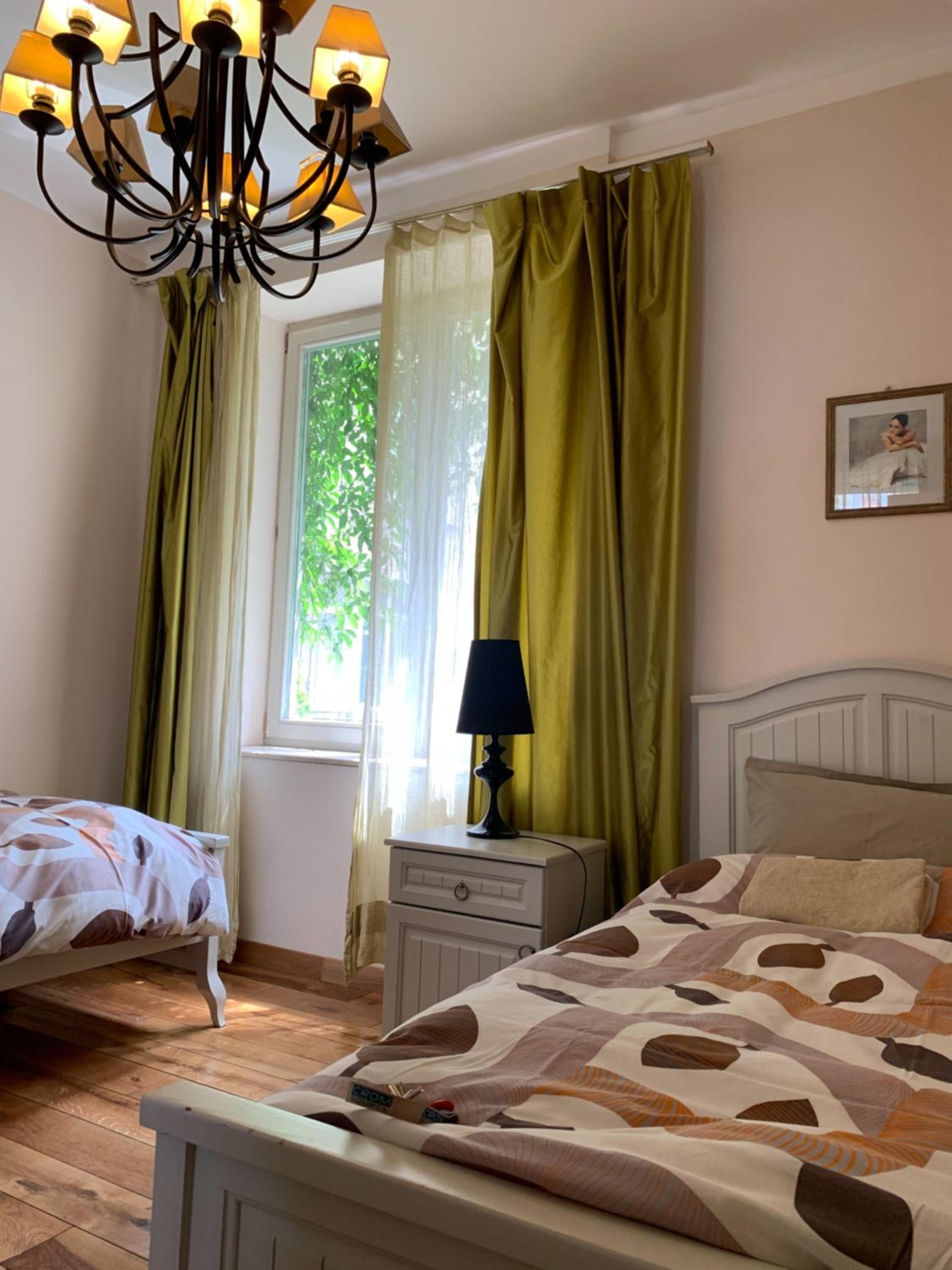 Twin Room with Private Bathroom - Photo 6