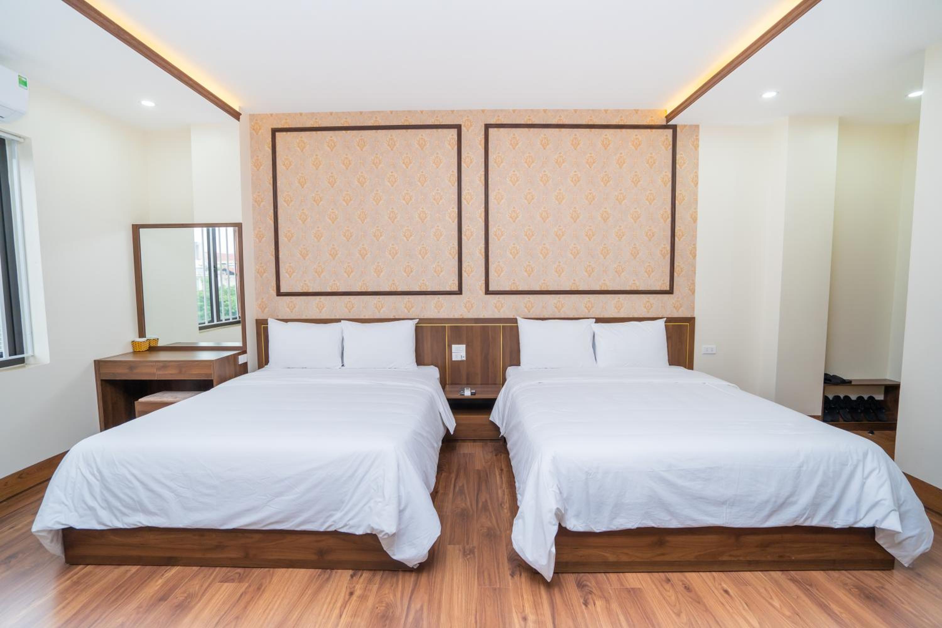 Deluxe Family Room