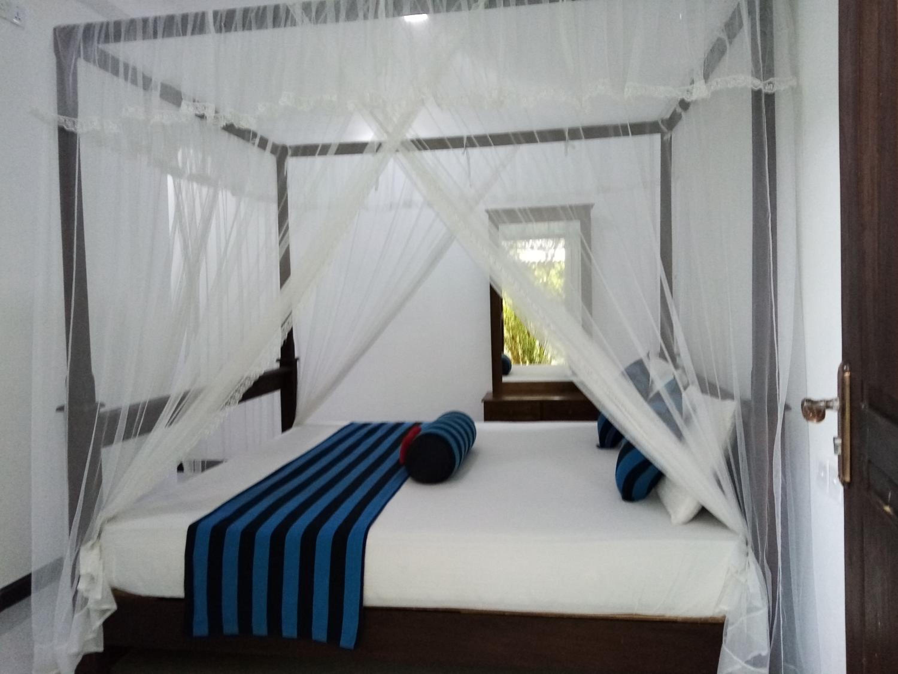 Deluxe King Room photo 2