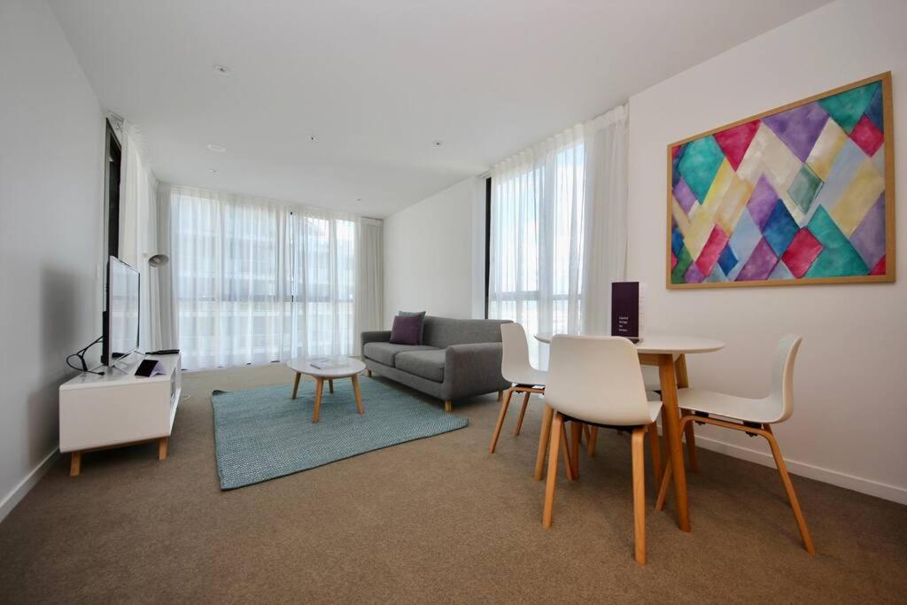 One-Bedroom Apartment - Photo 14
