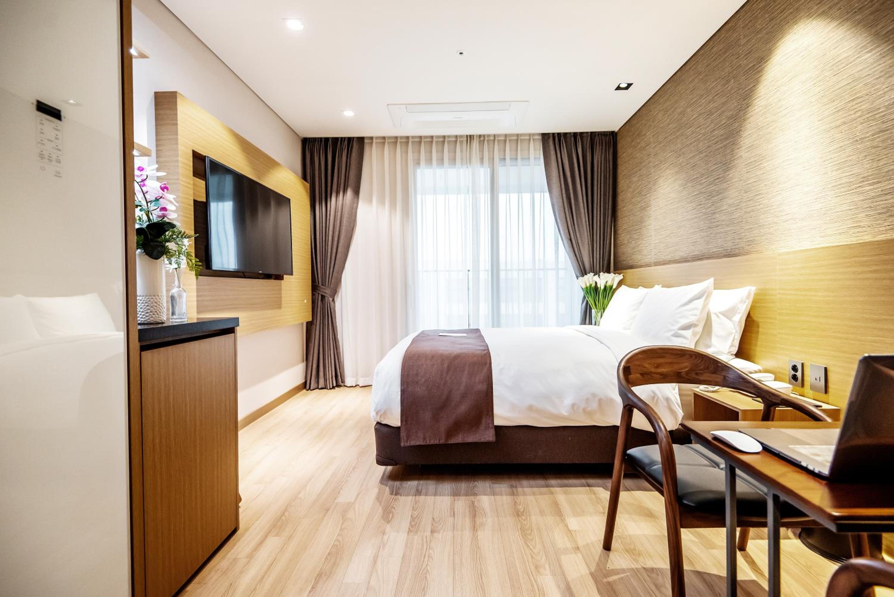 Standard Double Room - Photo 1