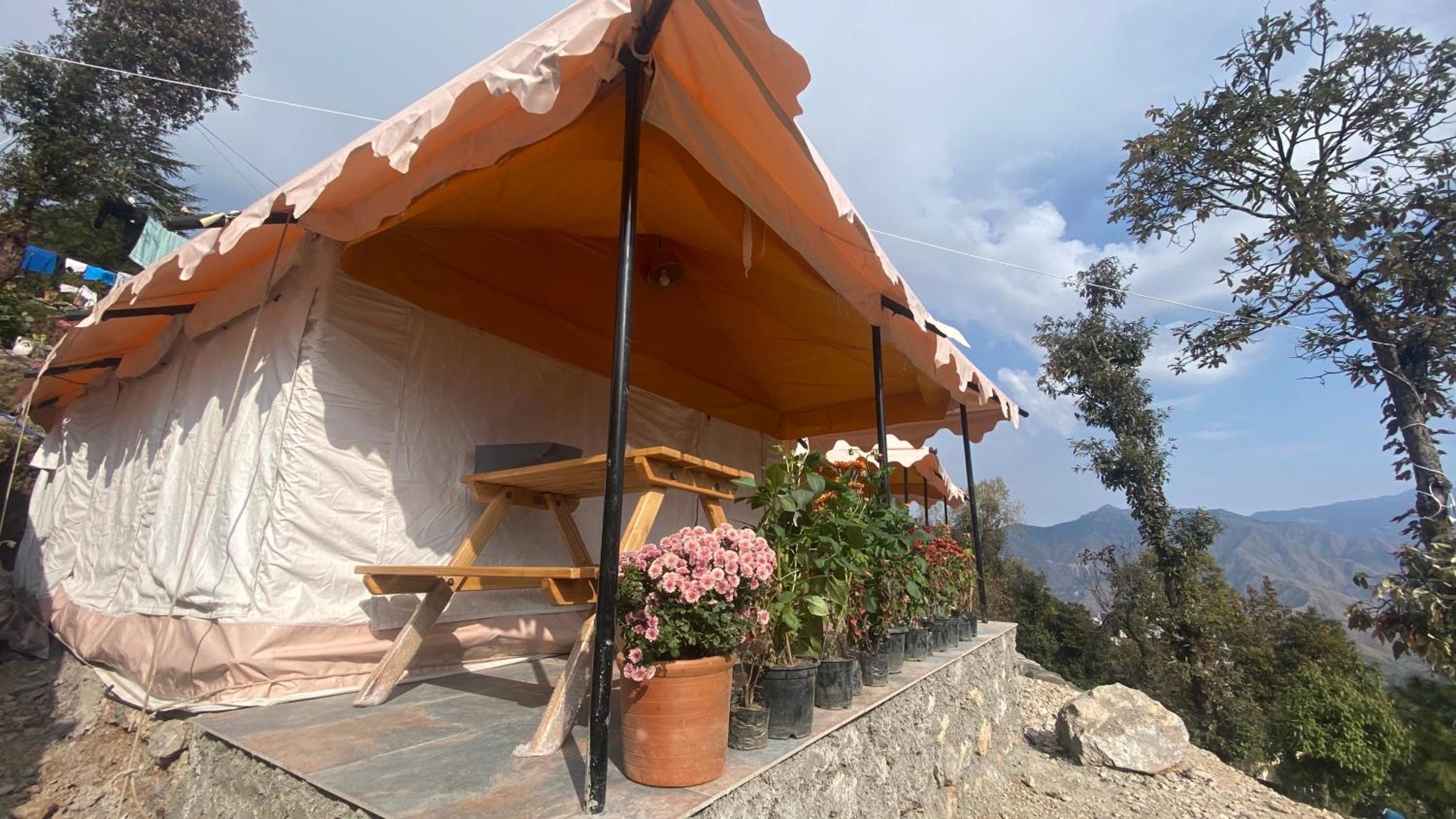 Superior Himalayan View Luxe Tent - Photo 20