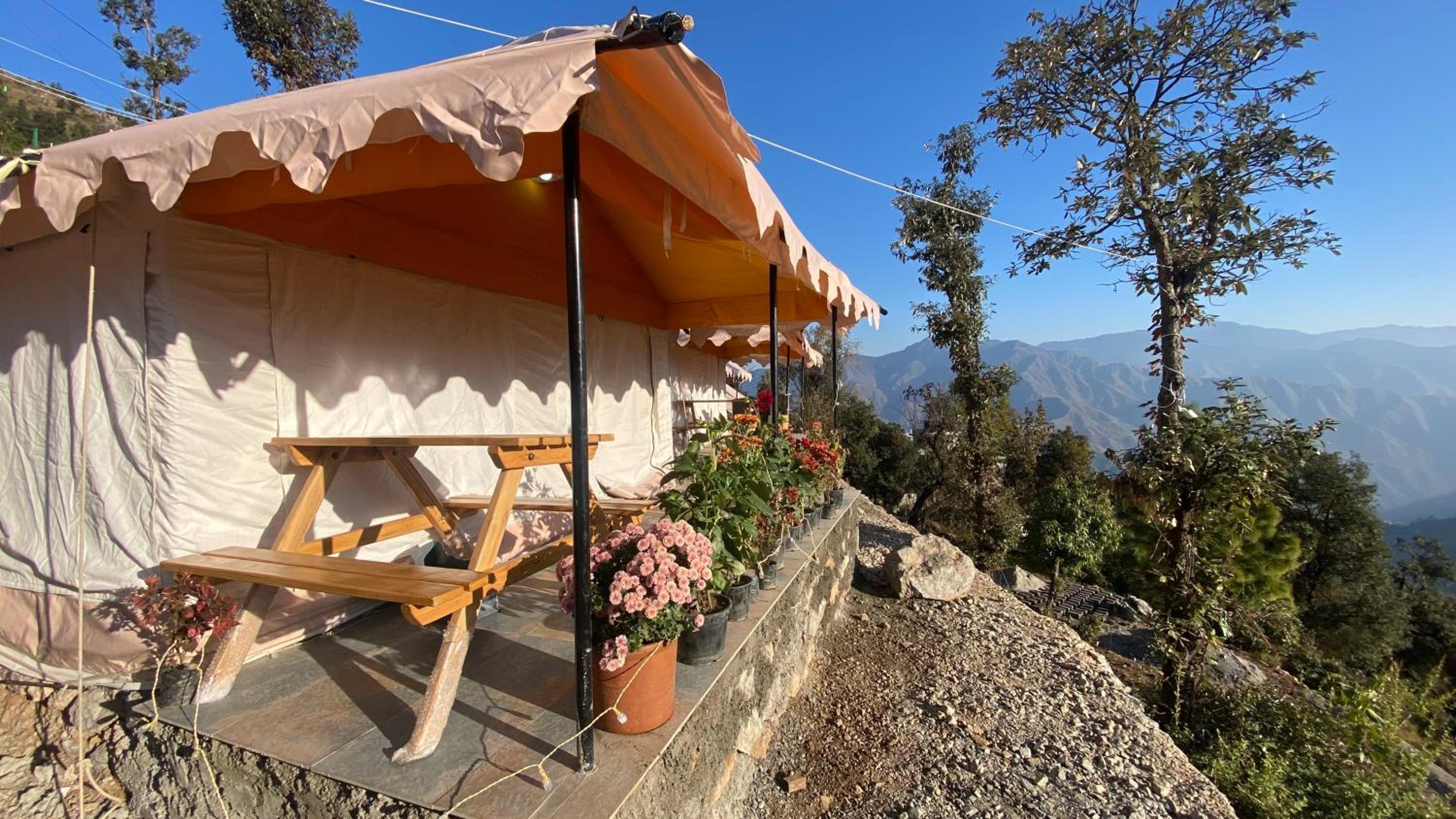 Superior Himalayan View Luxe Tent - Photo 22
