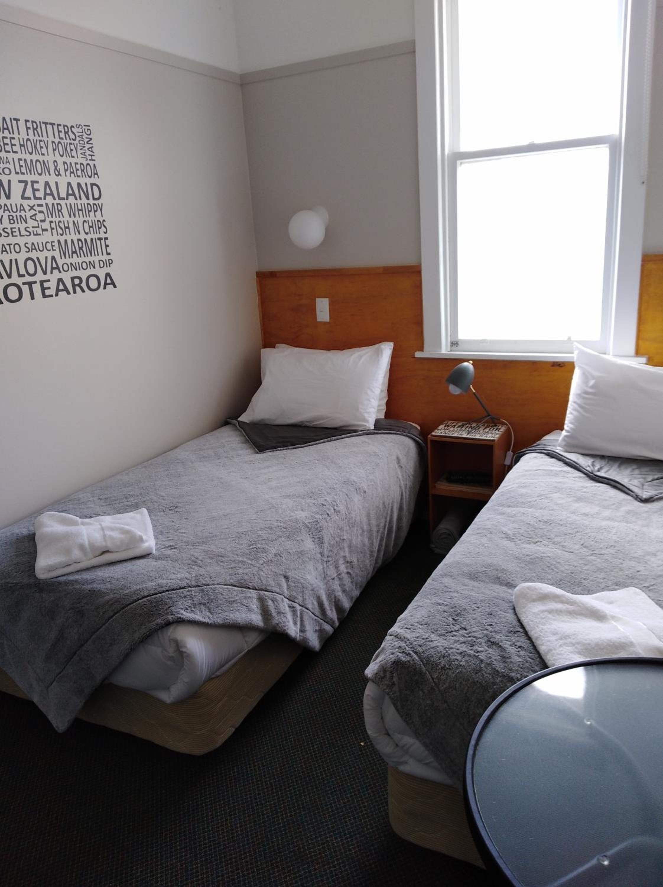 Standard Twin Room with Shared Bathroom photo 1