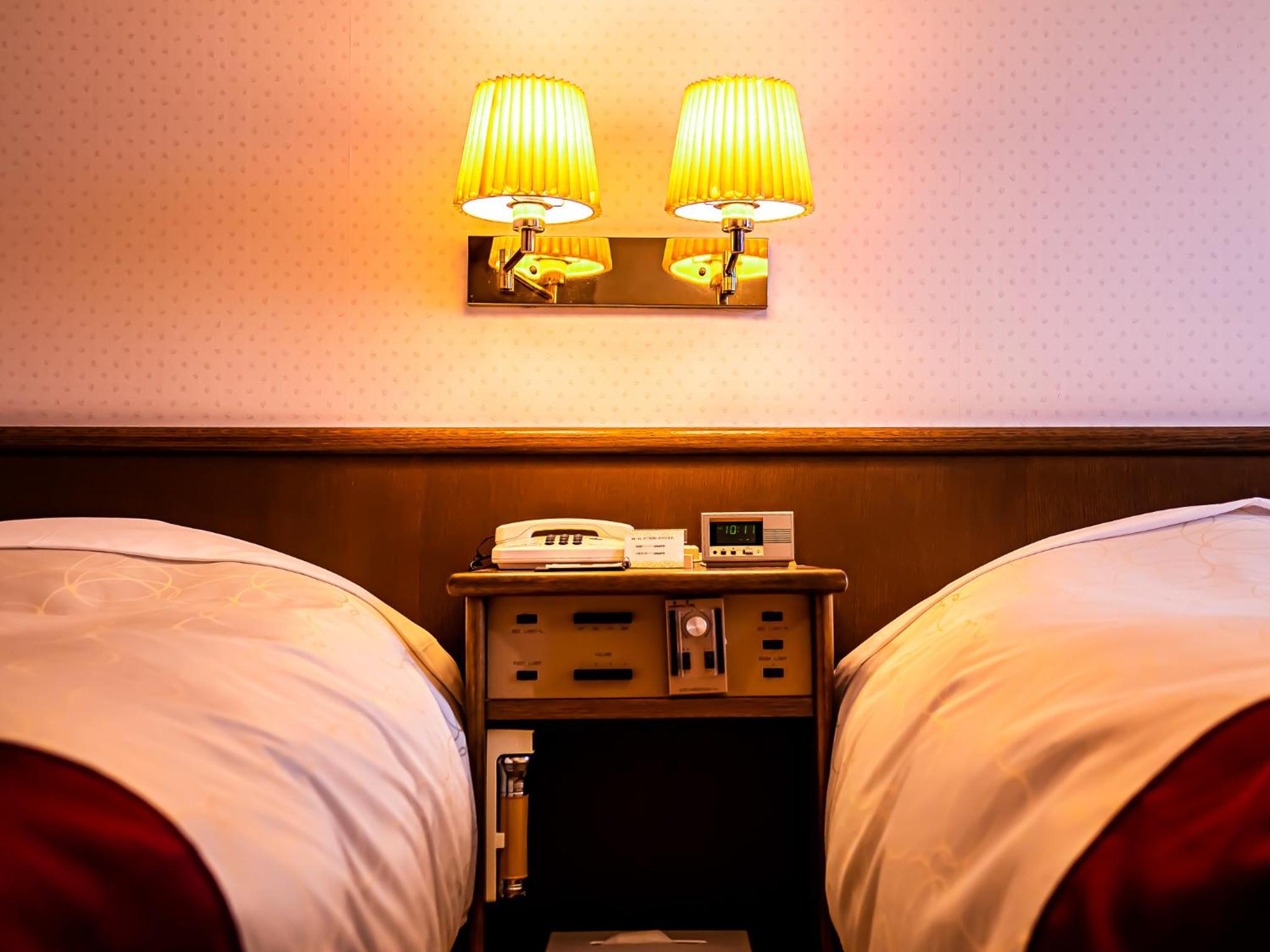 Standard Twin Room