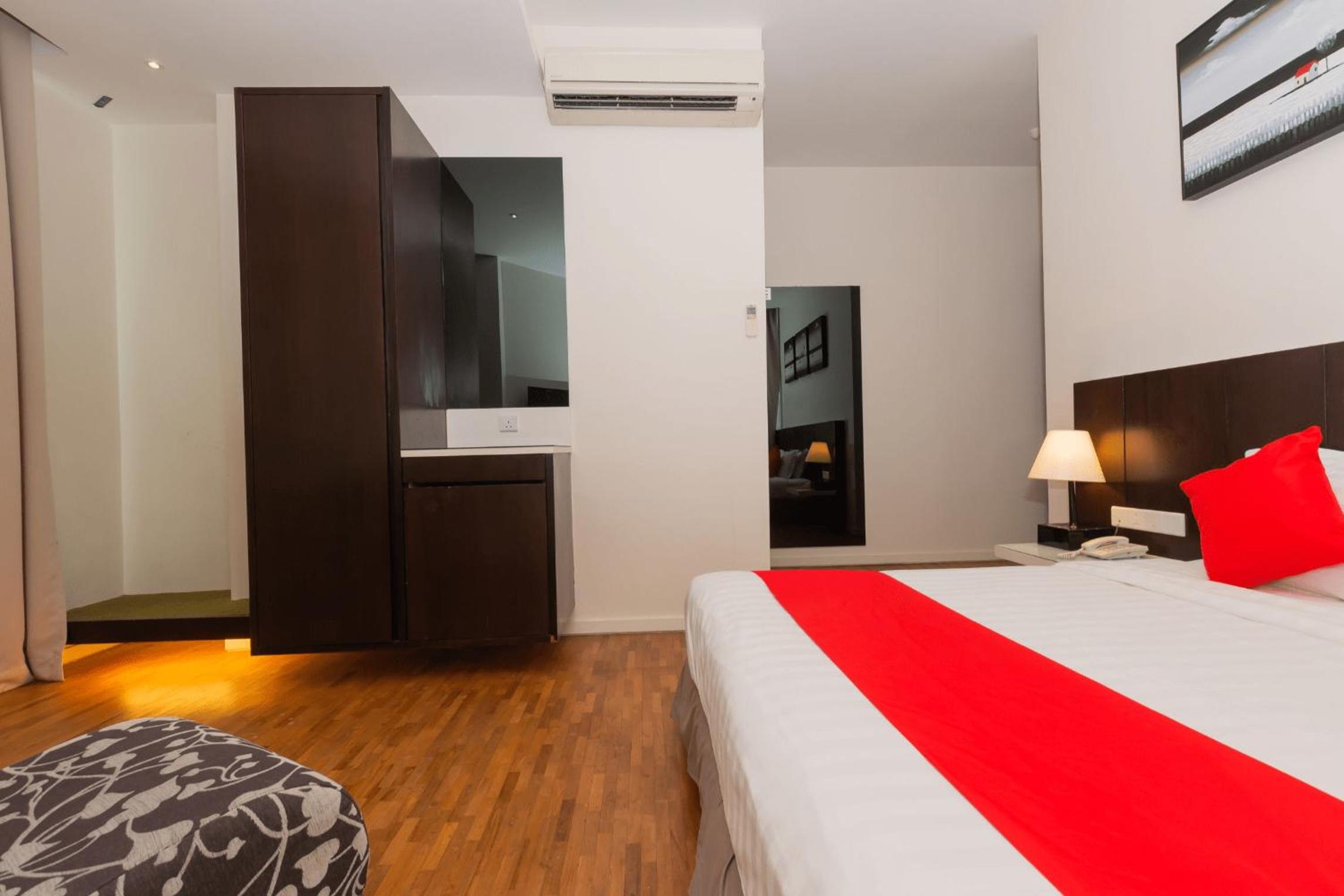 Deluxe Twin Room photo 3